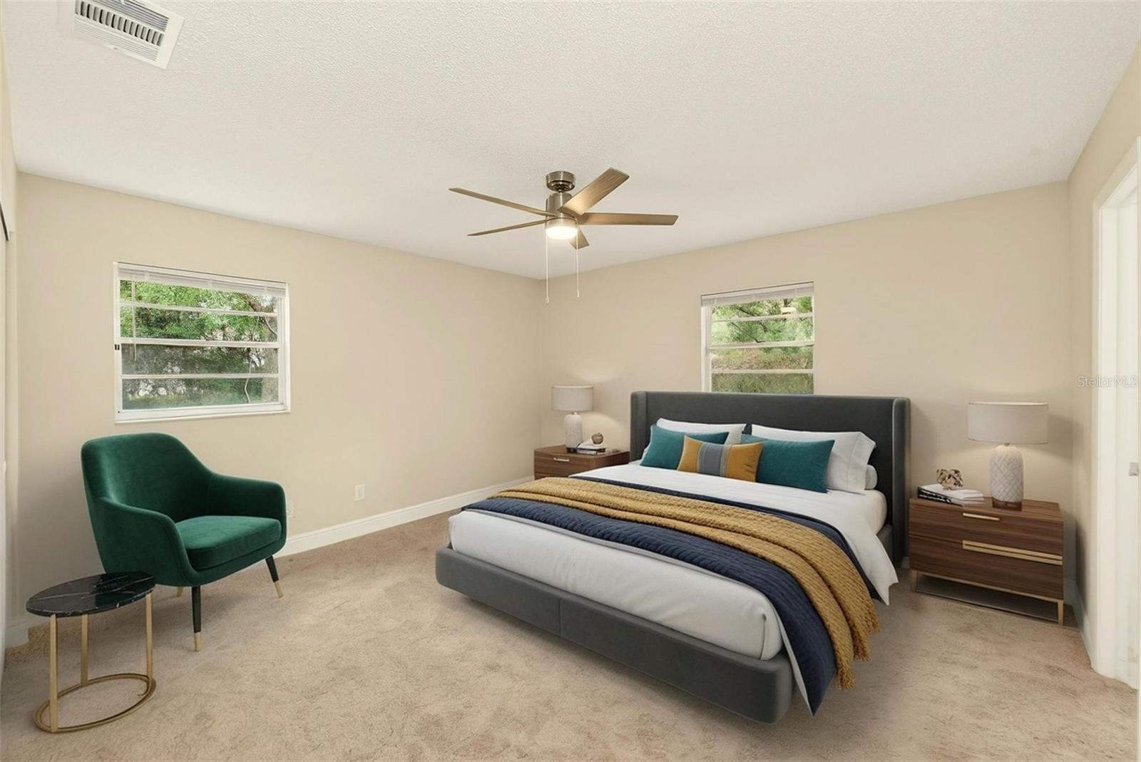 Listing photo id 11 for 1220 Vinewood Drive