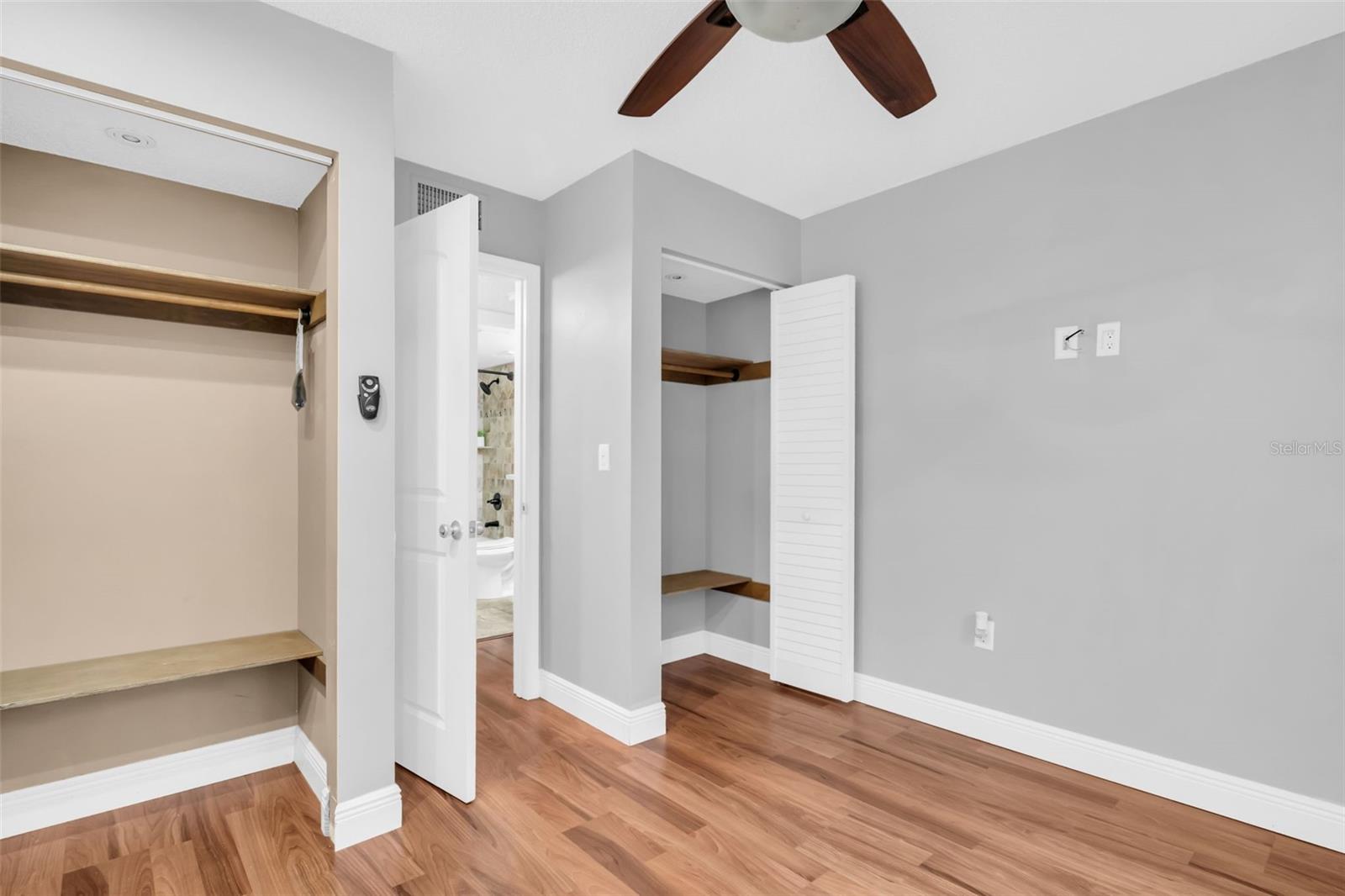 Image 26 of 38 For 1400 Pine Glen Lane D2