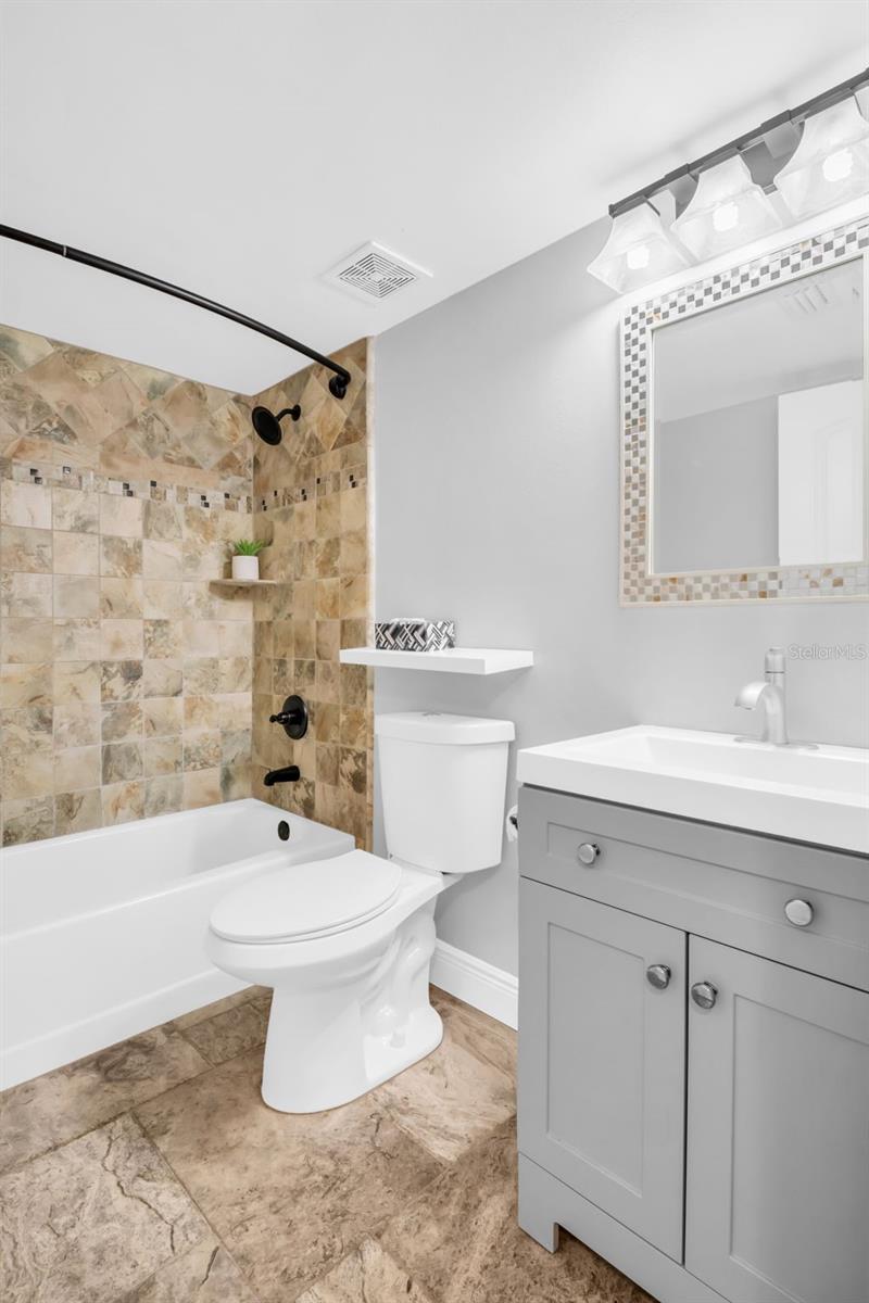 Image 33 of 38 For 1400 Pine Glen Lane D2