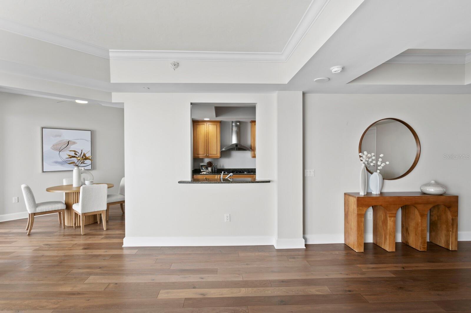 Listing photo id 10 for 300 Beach Drive Ne 2604