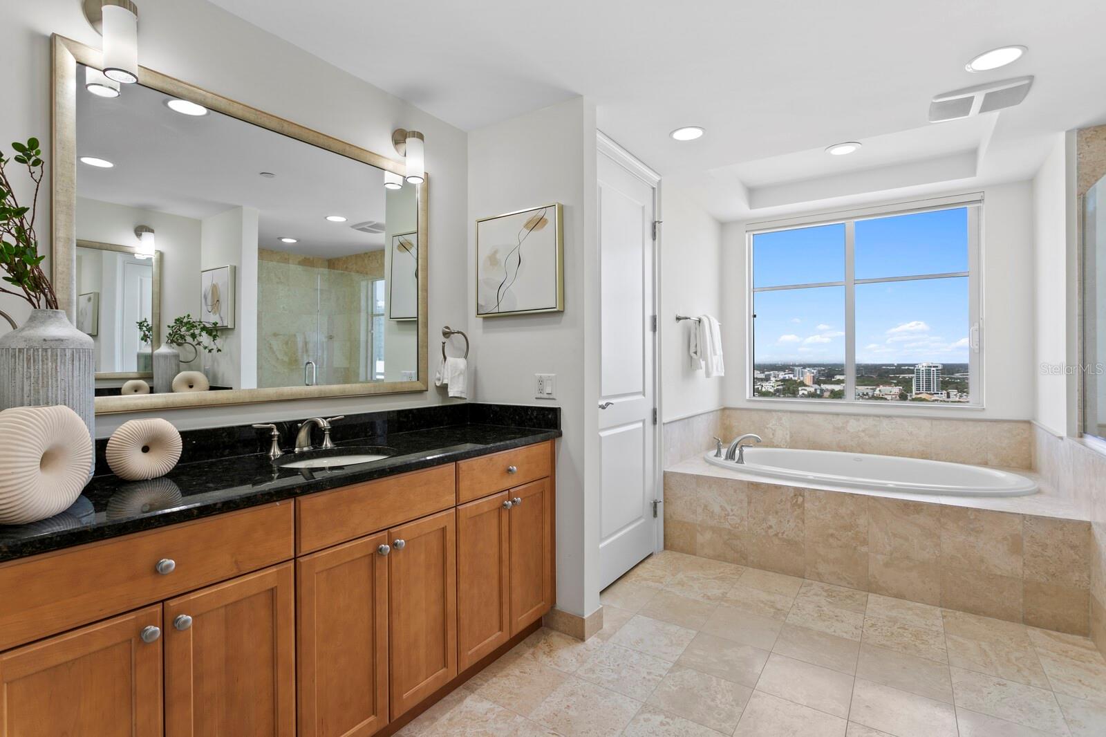 Listing photo id 30 for 300 Beach Drive Ne 2604