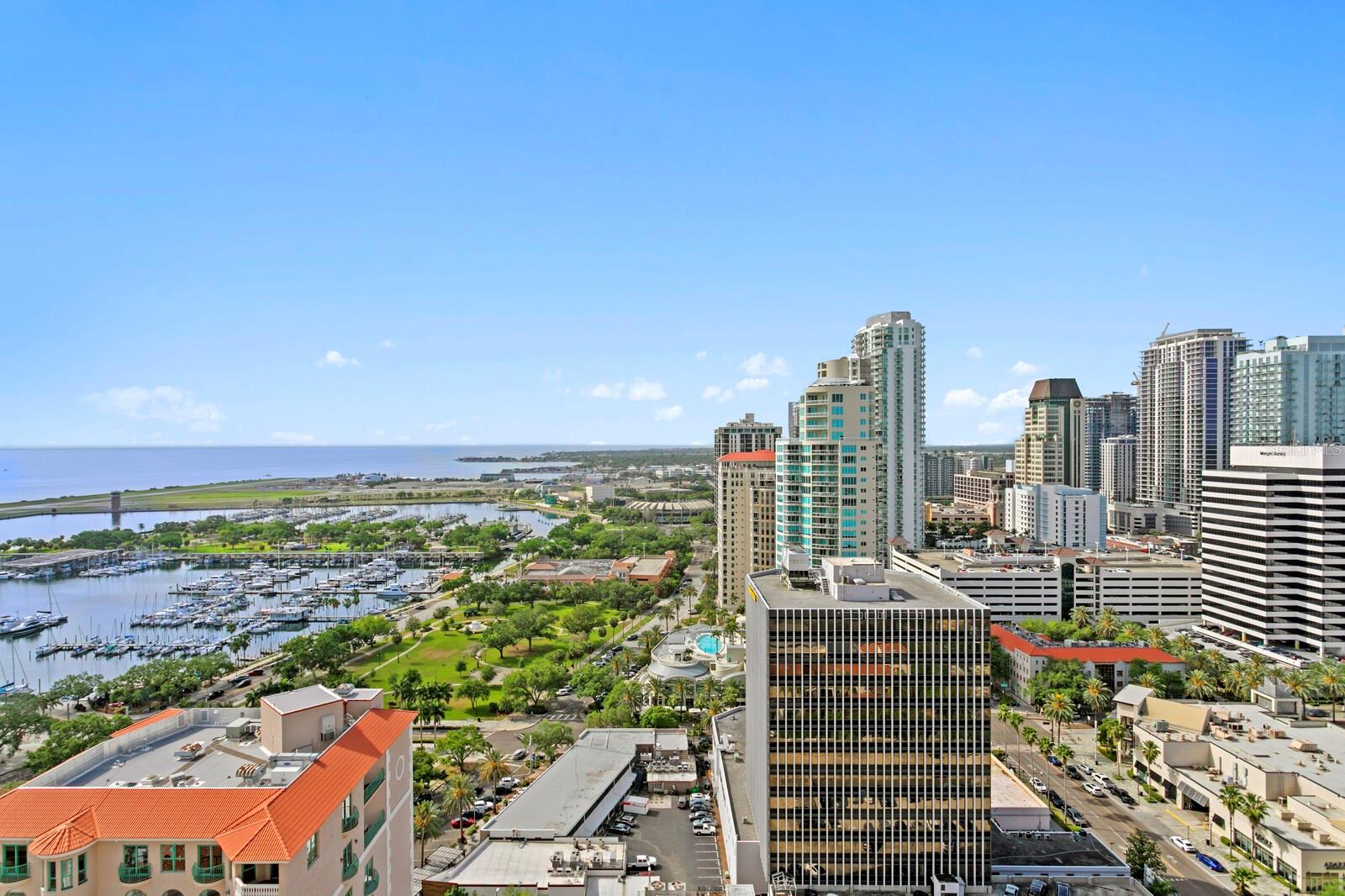 Listing photo id 41 for 300 Beach Drive Ne 2604