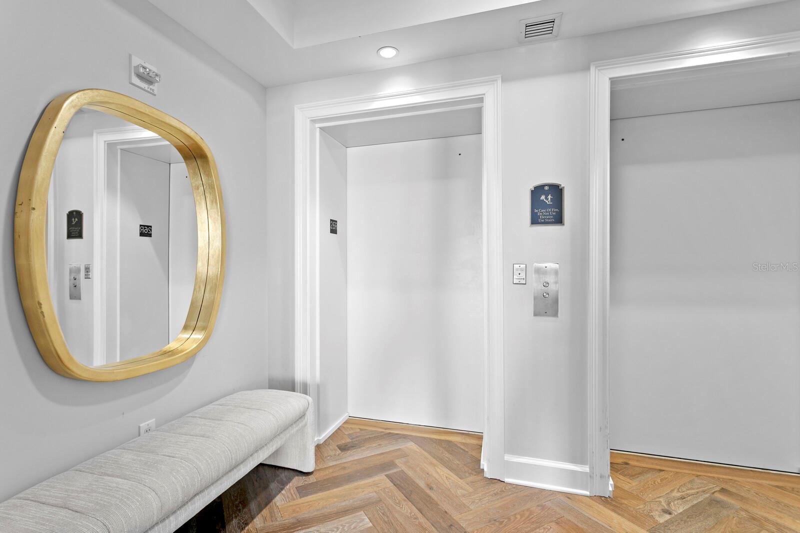 Listing photo id 3 for 300 Beach Drive Ne 2604