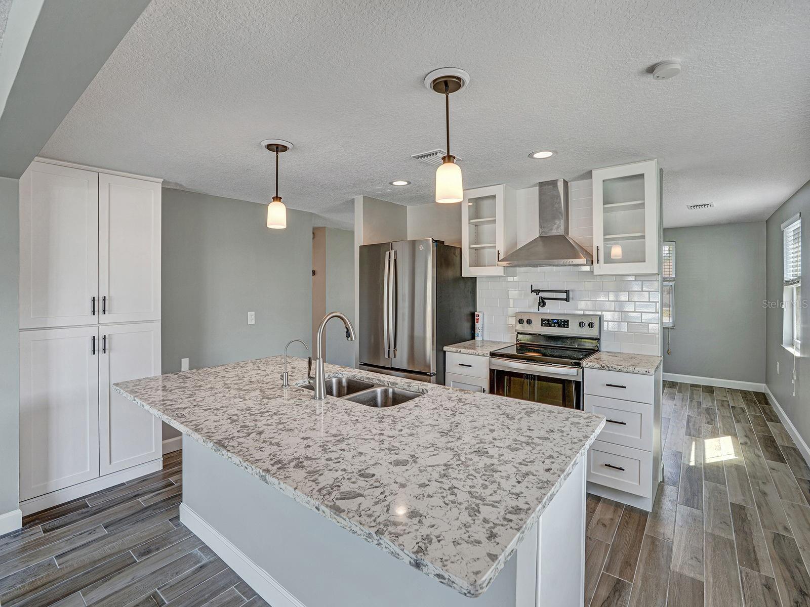 Image 10 of 50 For 13727 Coco  