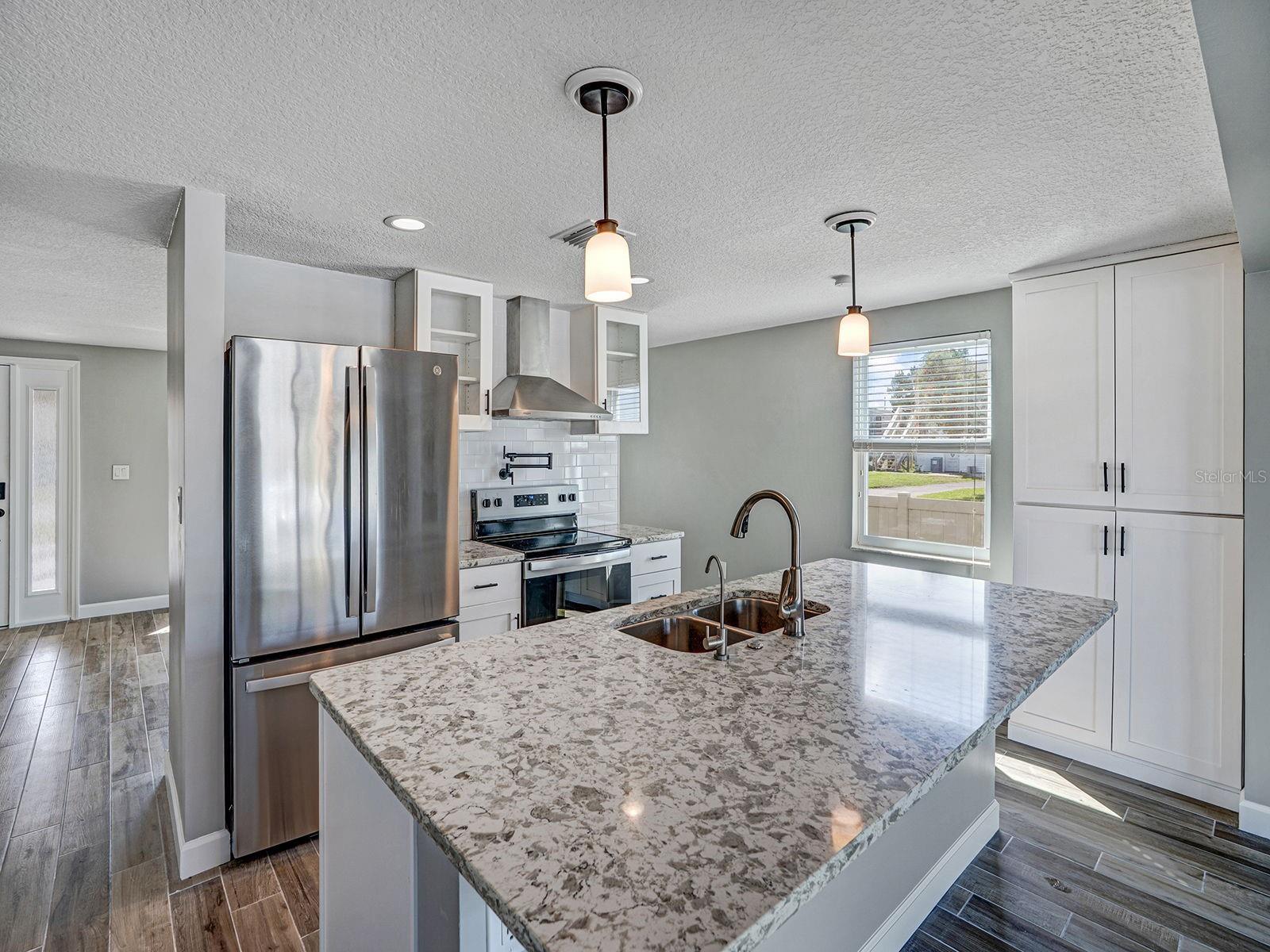 Image 11 of 50 For 13727 Coco  