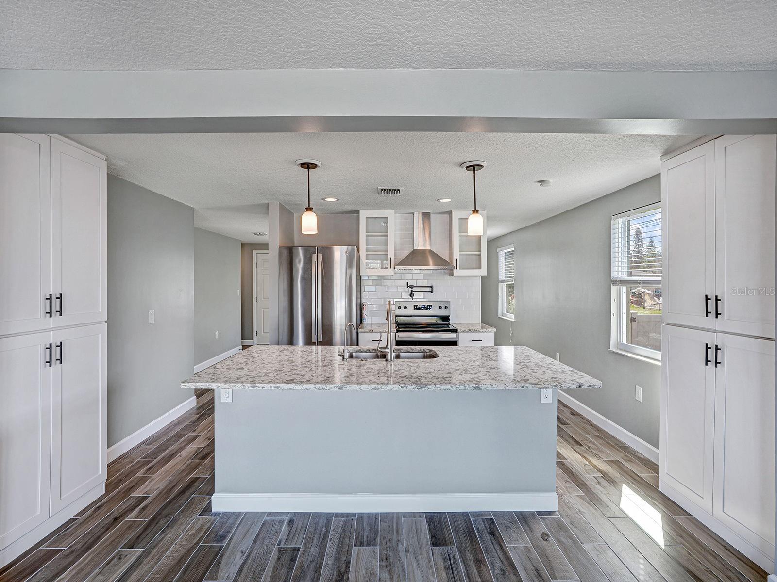 Image 14 of 50 For 13727 Coco  