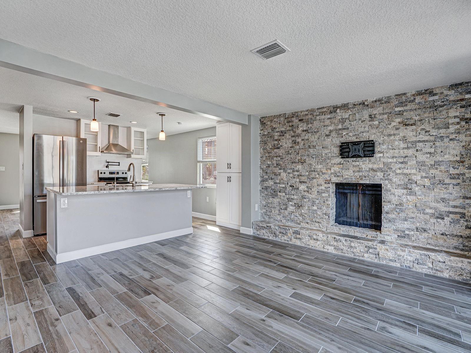 Image 16 of 50 For 13727 Coco  