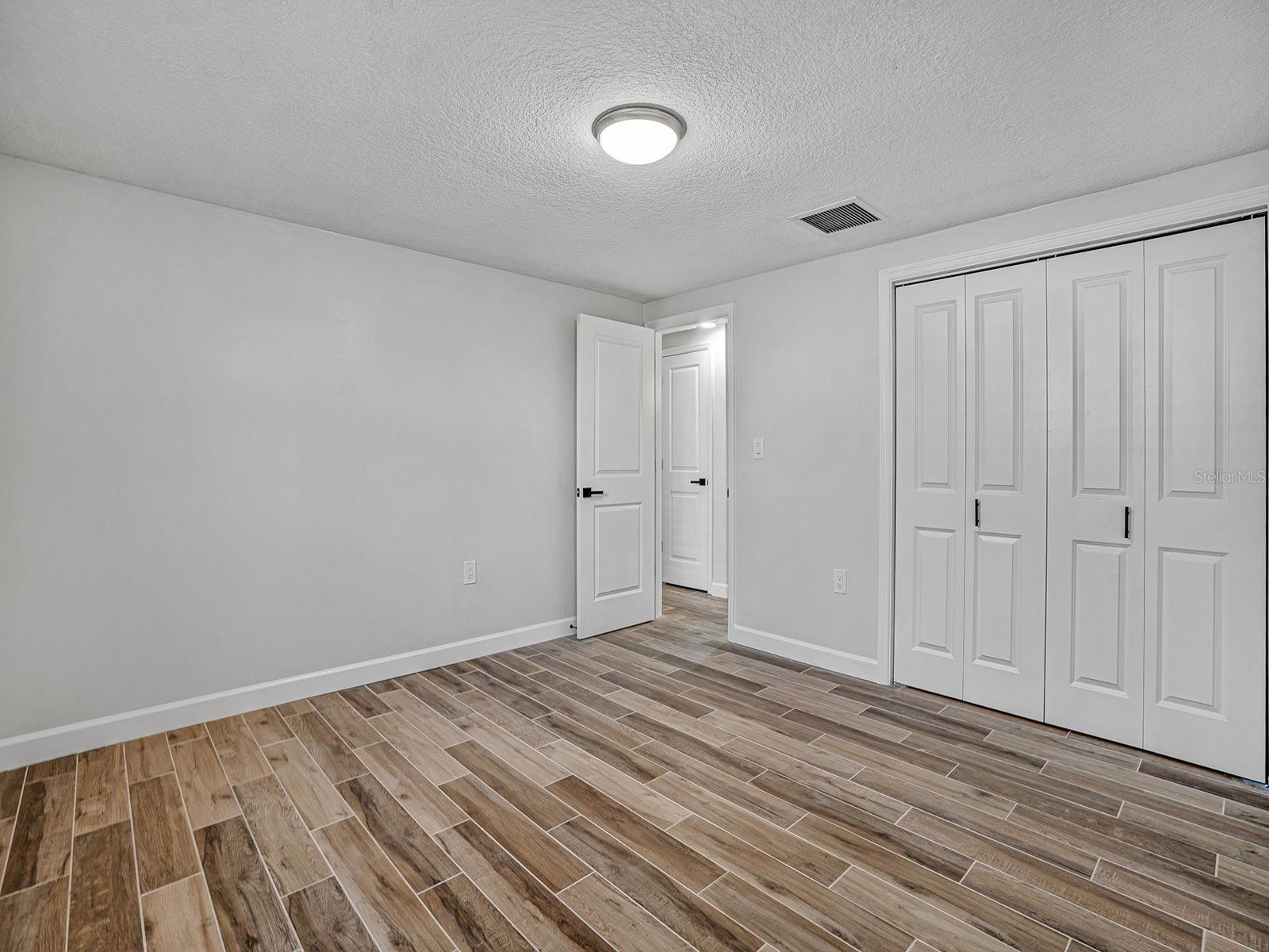 Image 27 of 50 For 13727 Coco  