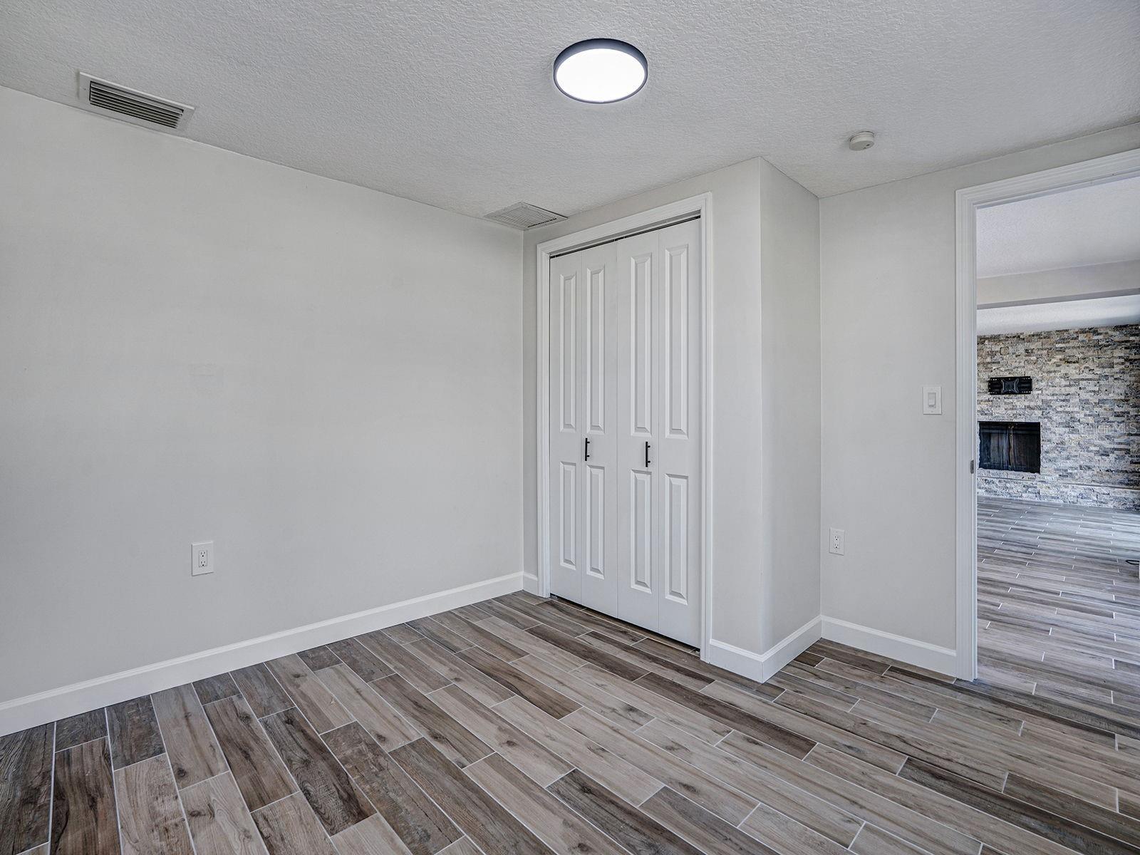 Image 29 of 50 For 13727 Coco  