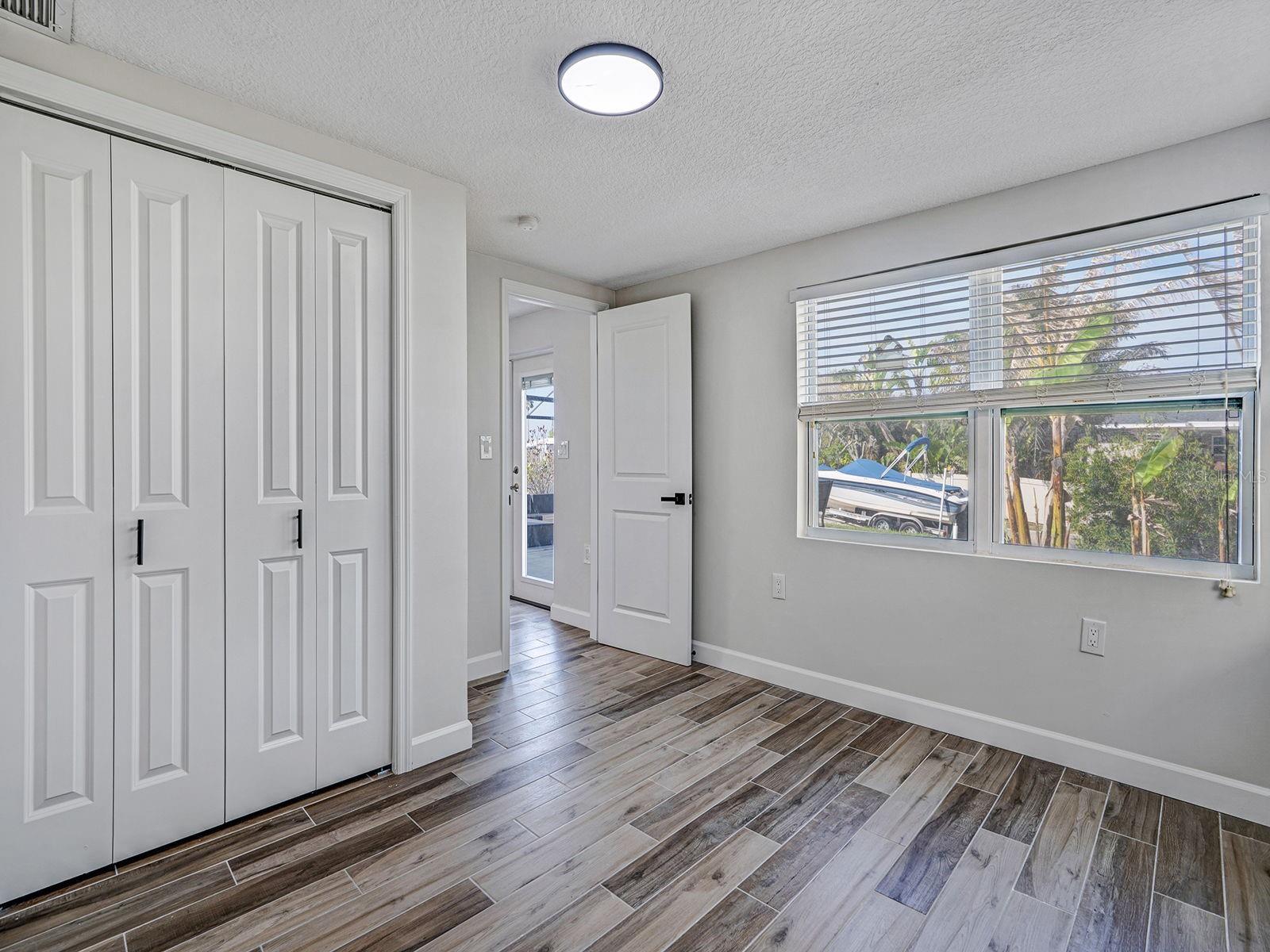 Image 30 of 50 For 13727 Coco  