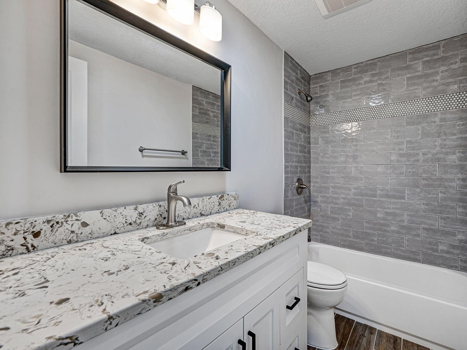 Image 31 of 50 For 13727 Coco  