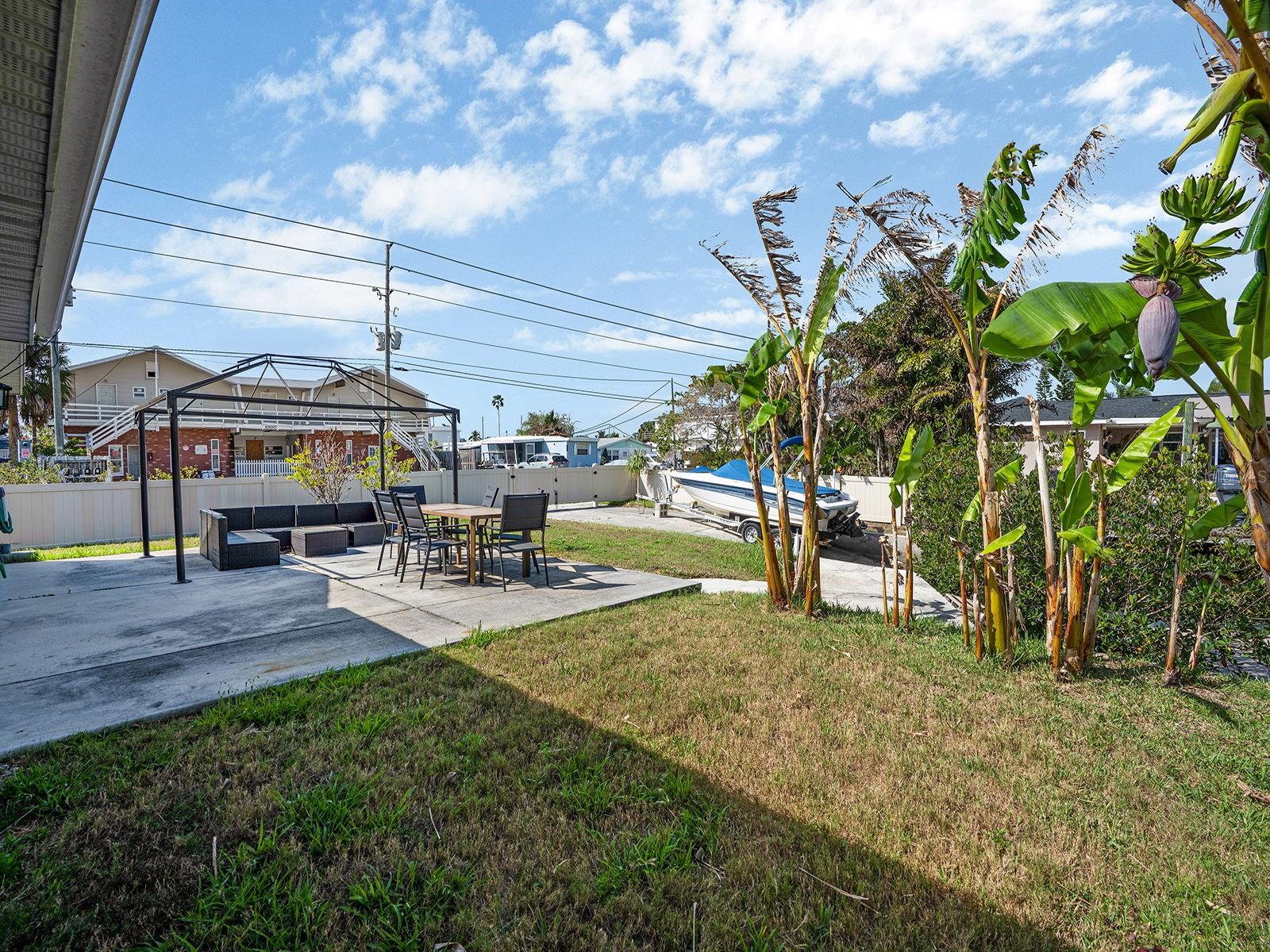 Image 34 of 50 For 13727 Coco  