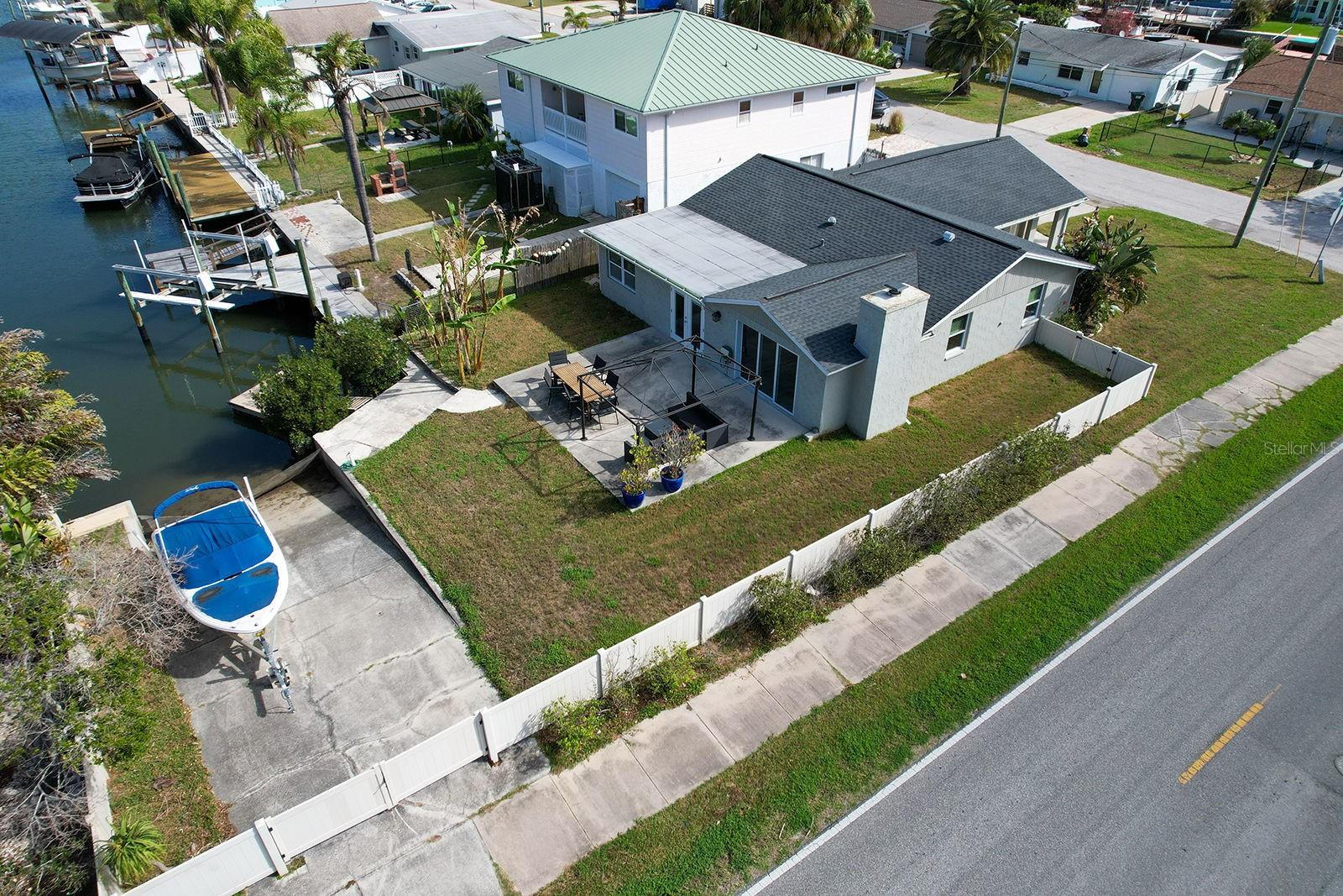 Image 42 of 50 For 13727 Coco  