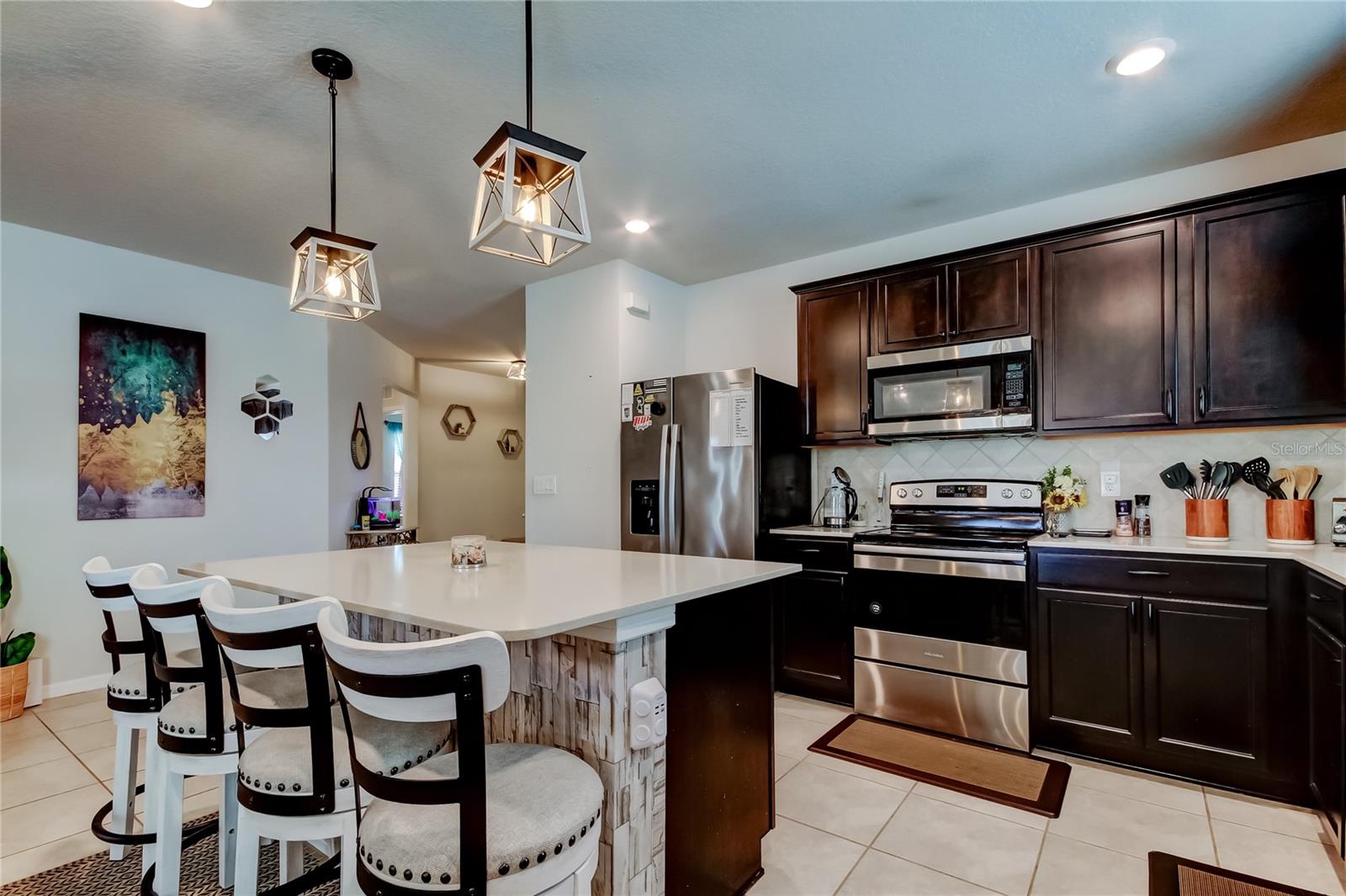 Image 32 of 67 For 906 Swaying Sawgrass Avenue