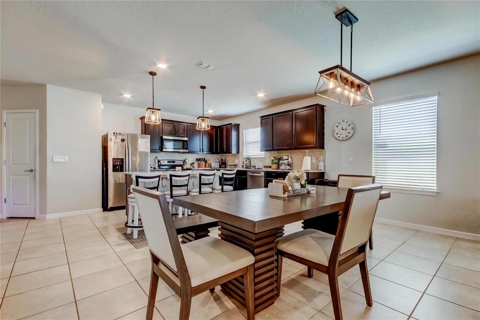 Image 34 of 67 For 906 Swaying Sawgrass Avenue