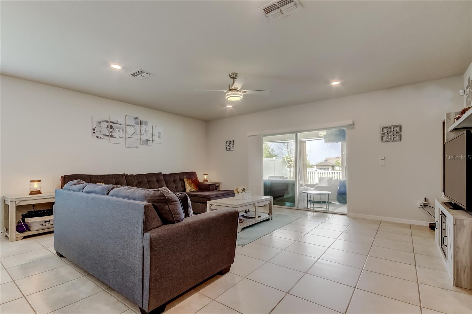 Image 41 of 67 For 906 Swaying Sawgrass Avenue