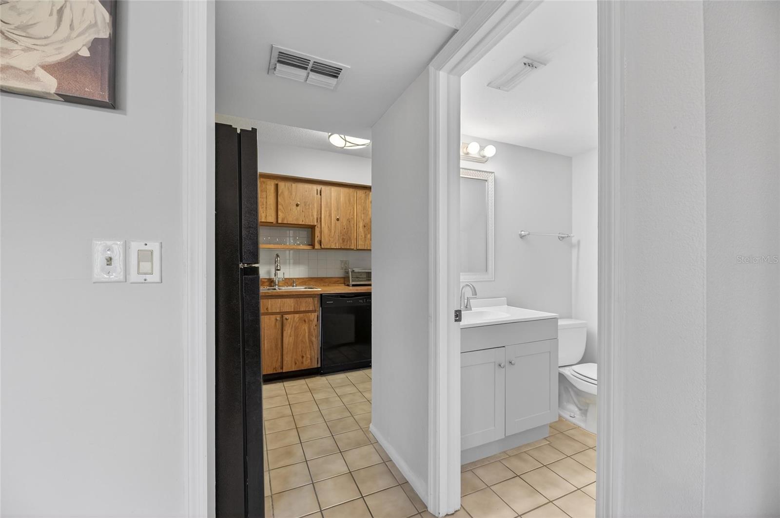 Image 18 of 34 For 1879 Lichen Lane B