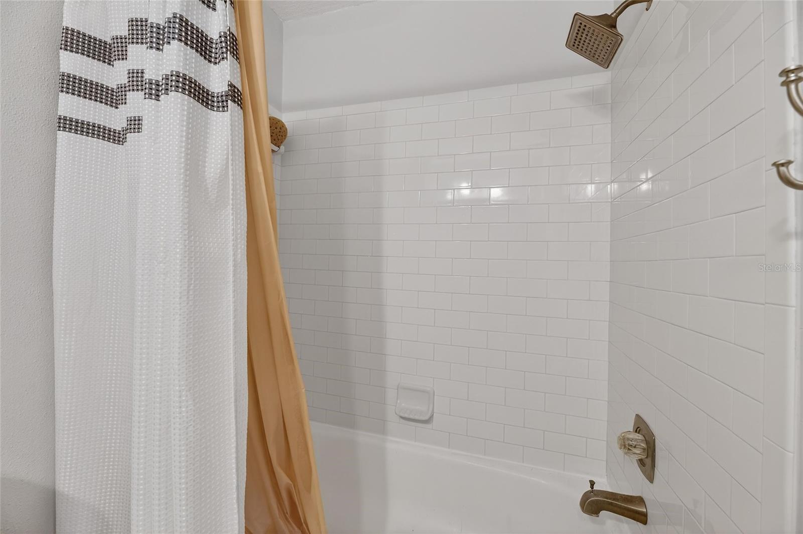 Image 27 of 34 For 1879 Lichen Lane B