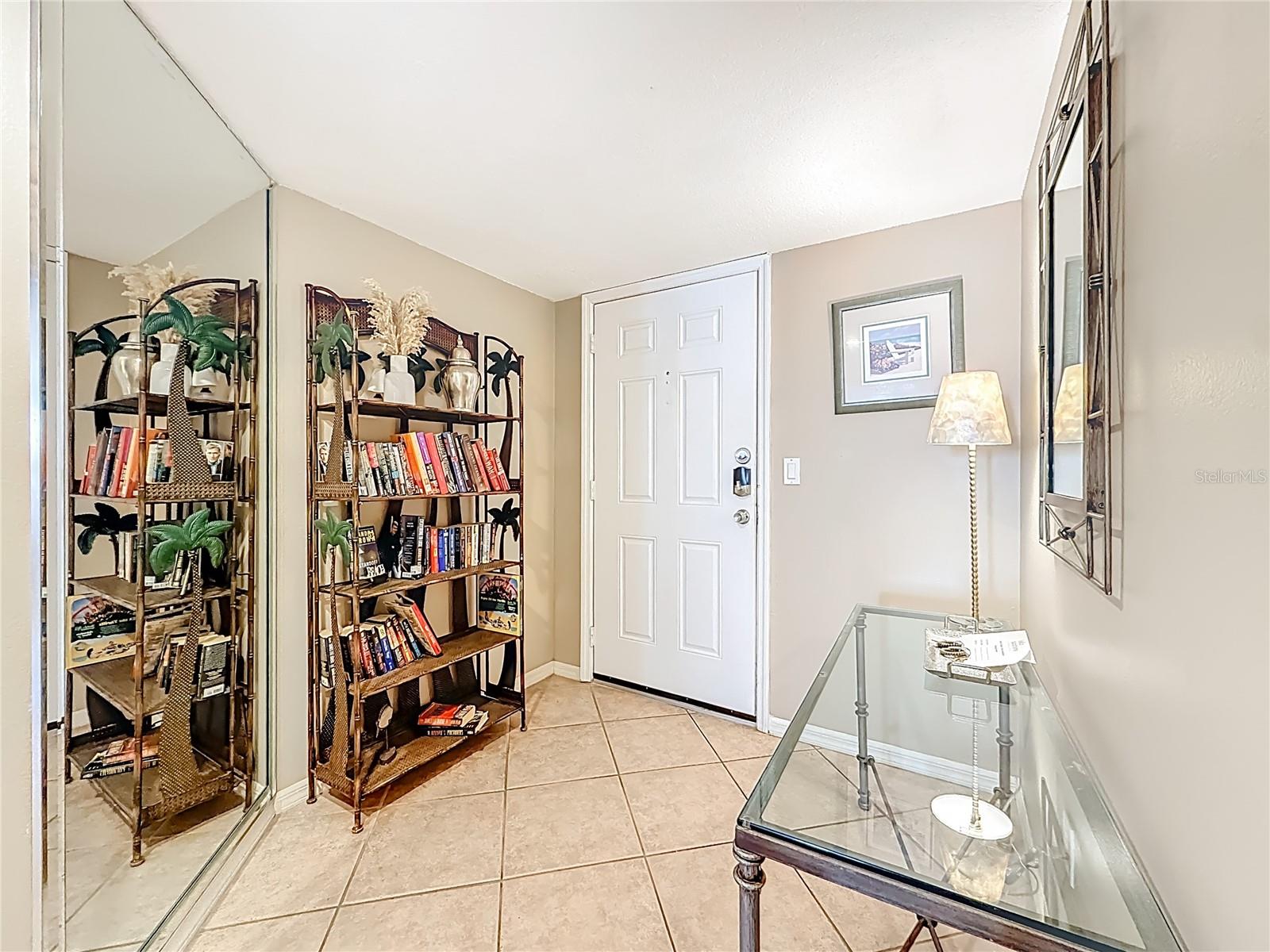 Image 3 of 62 For 18400 Gulf Boulevard 1312