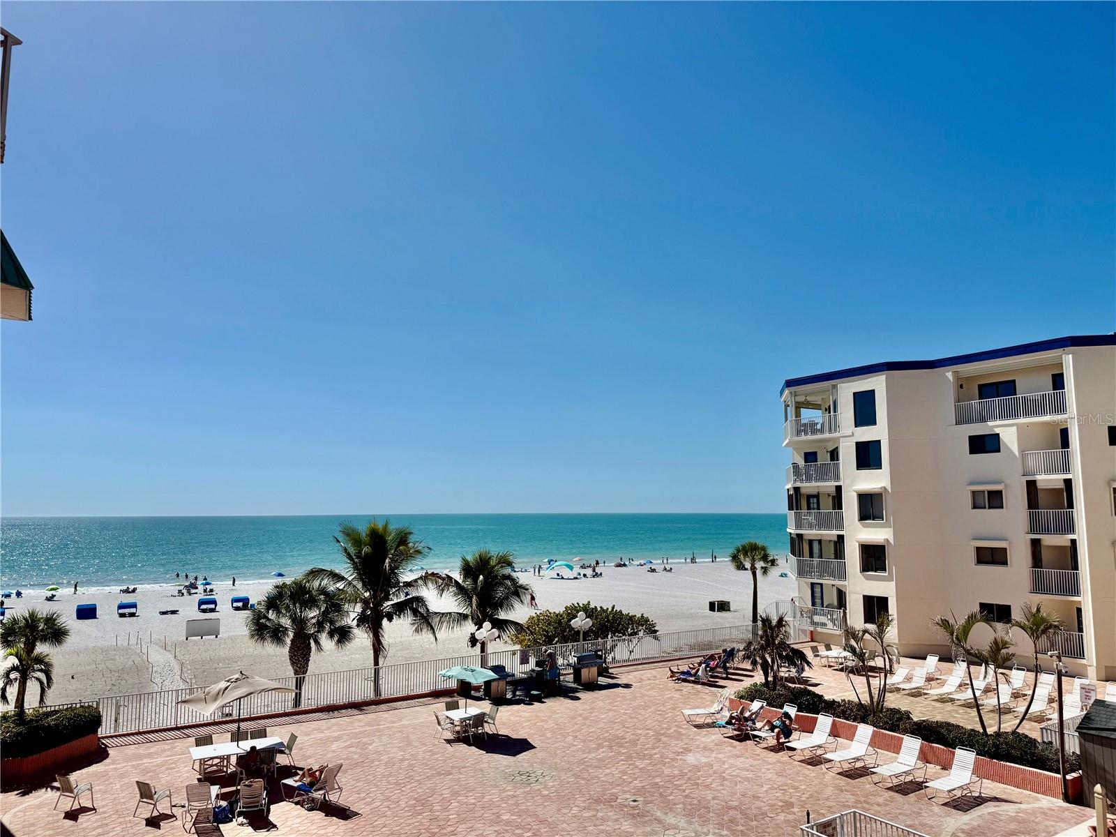 Image 30 of 62 For 18400 Gulf Boulevard 1312