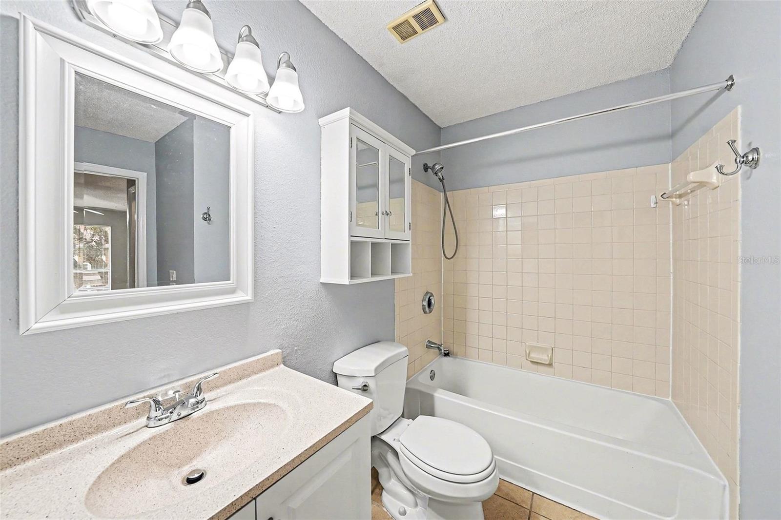 Listing photo id 14 for 9481 Highland Oak Drive 1416