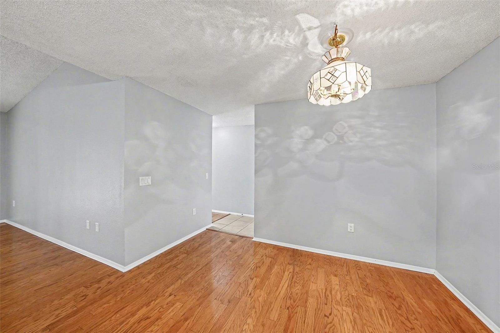 Listing photo id 1 for 9481 Highland Oak Drive 1416