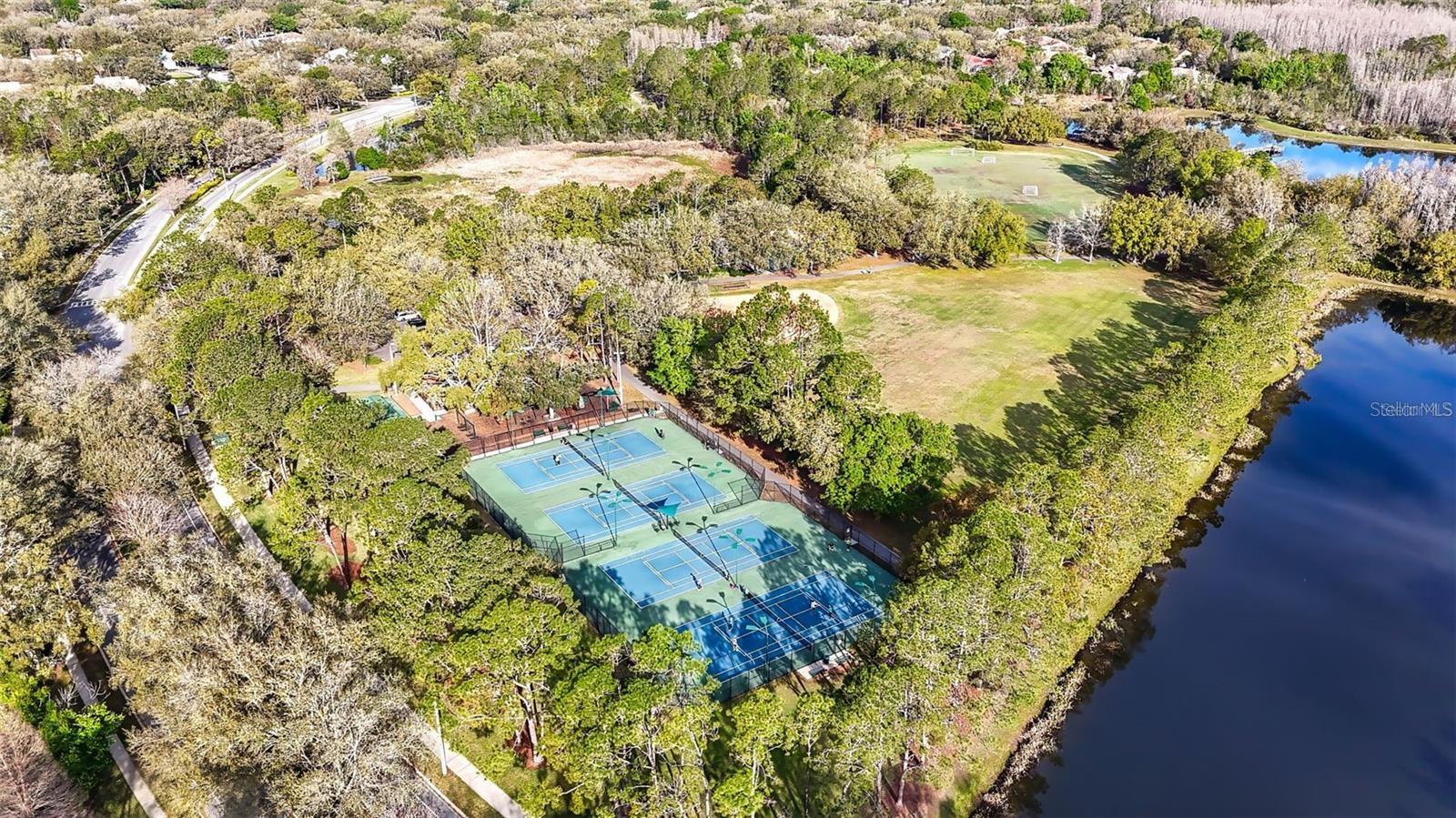 Listing photo id 28 for 9481 Highland Oak Drive 1416