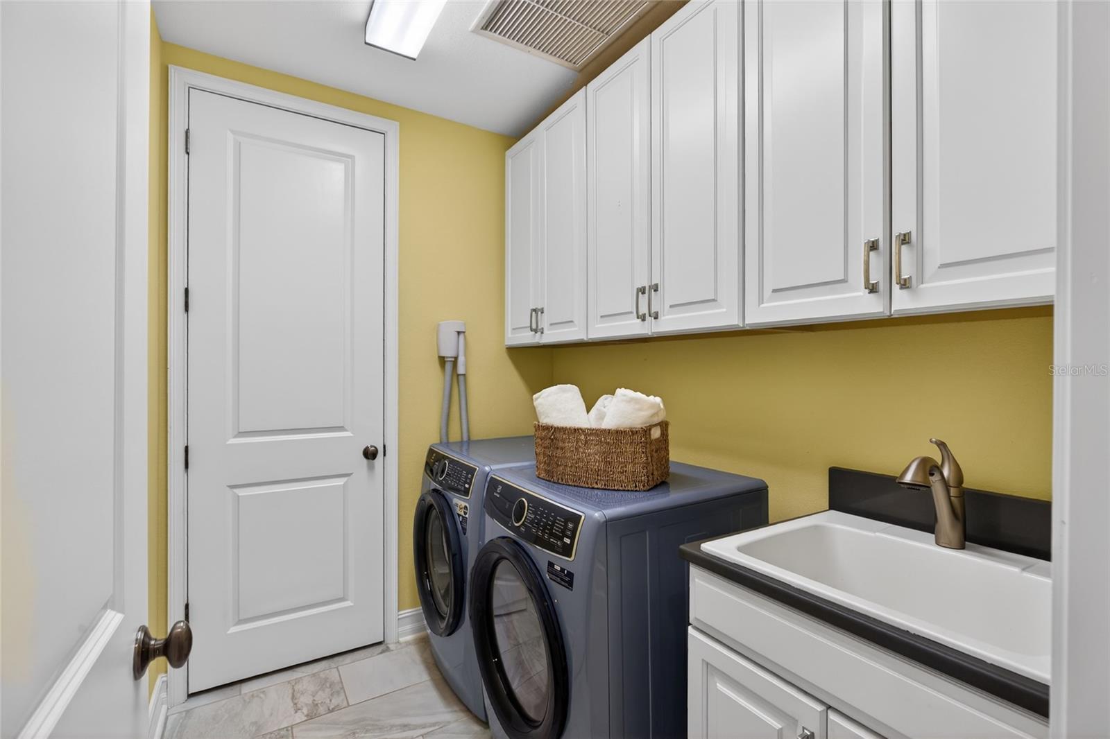 Image 35 of 93 For 31335 Driscoll Drive