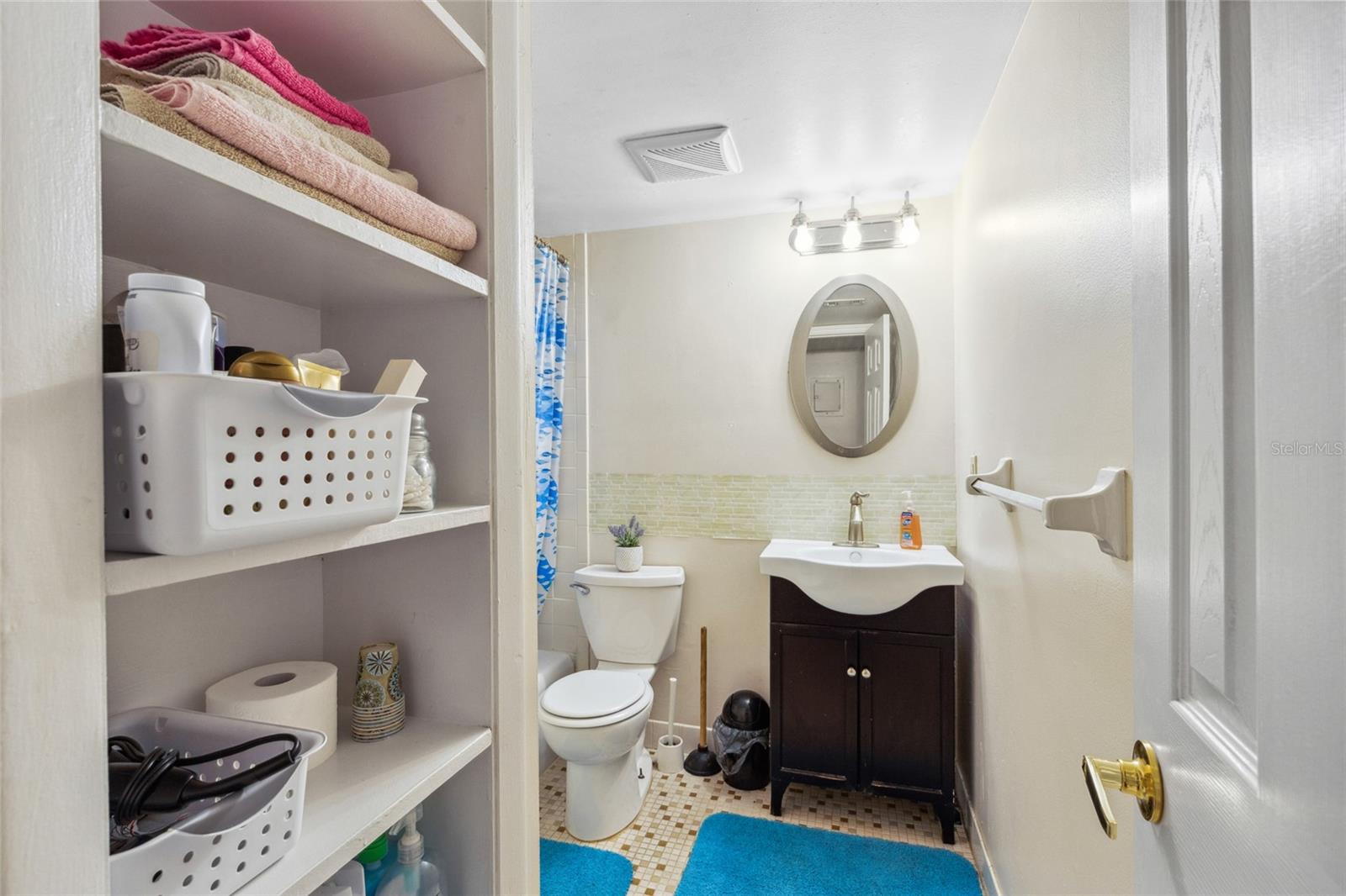 Image 9 of 13 For 1700 16th Court M2