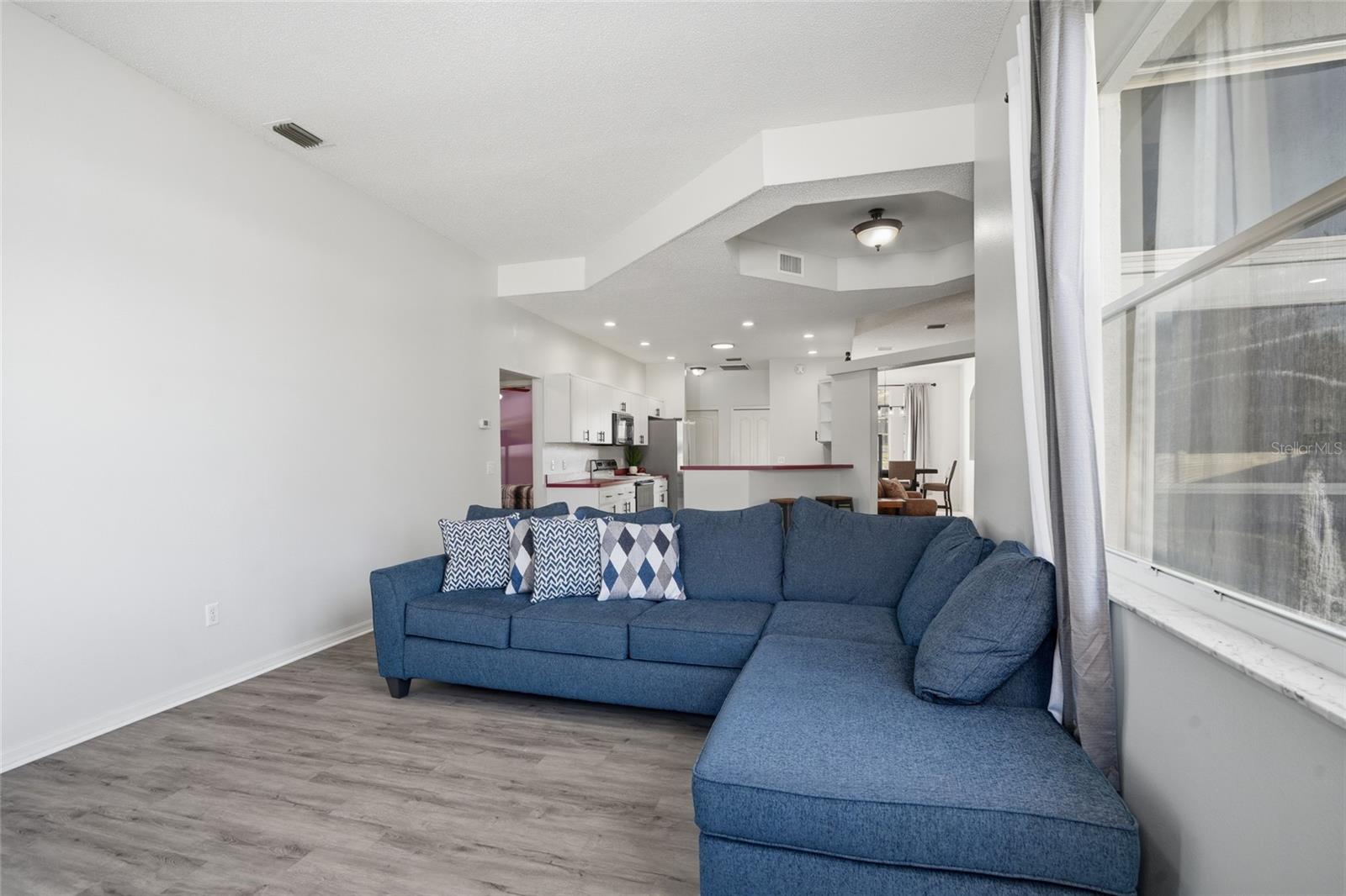 Image 12 of 40 For 11372 Patch Street