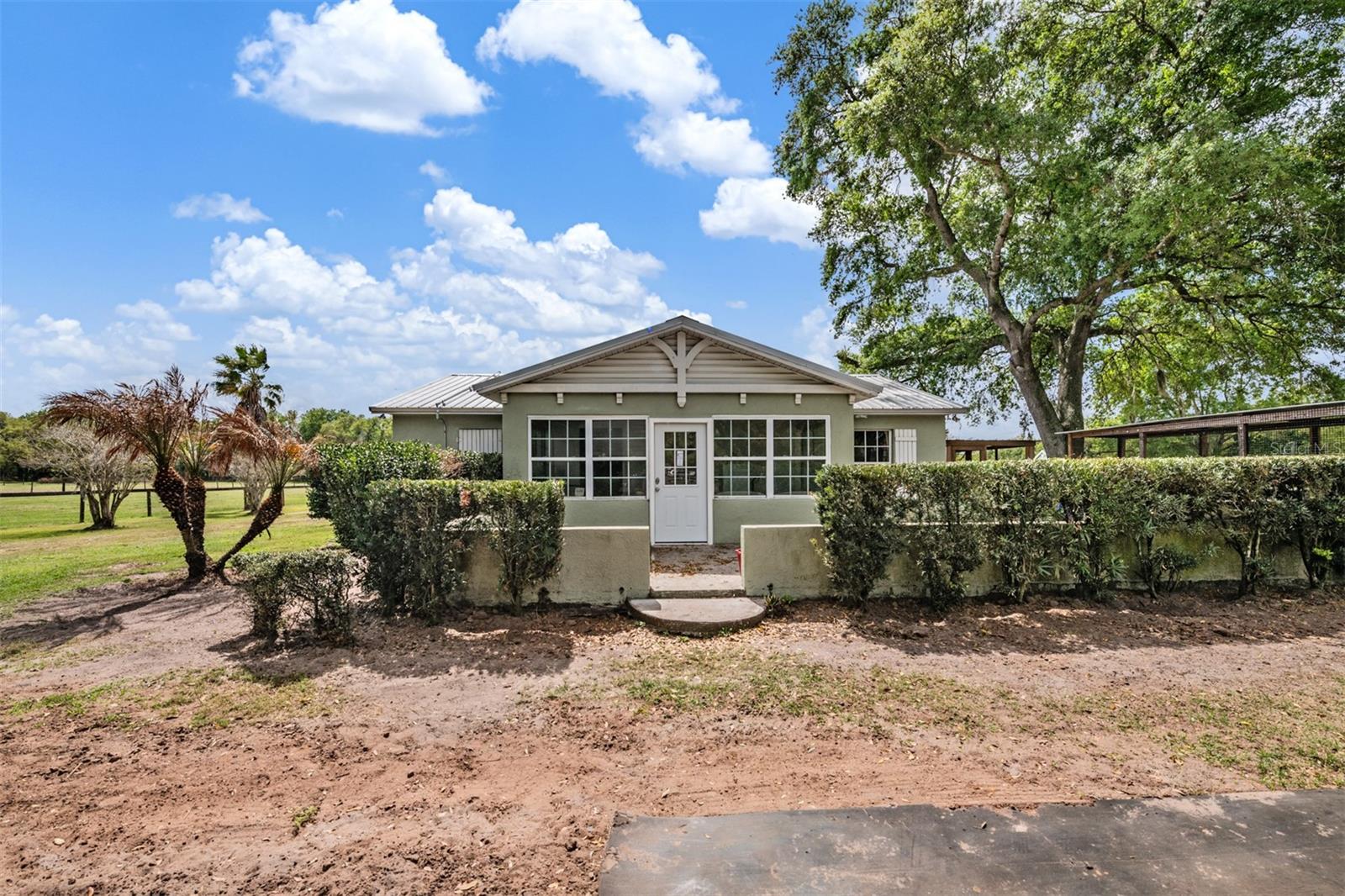 Listing photo id 4 for 2125 Lanier Road