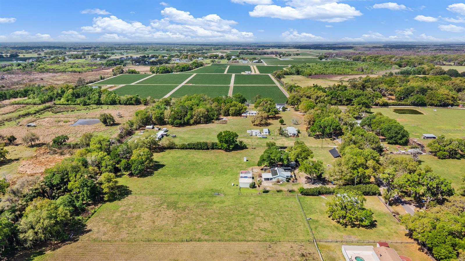 Listing photo id 68 for 2125 Lanier Road