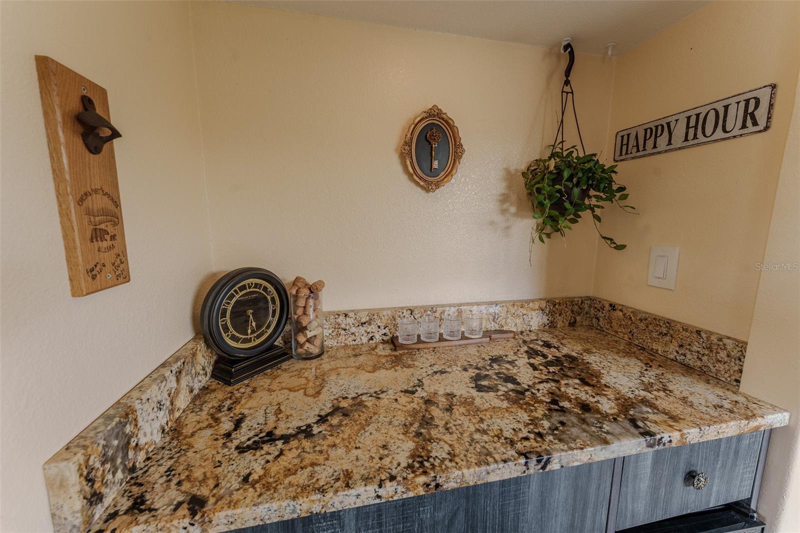 Image 9 of 12 For 203 Crest Avenue