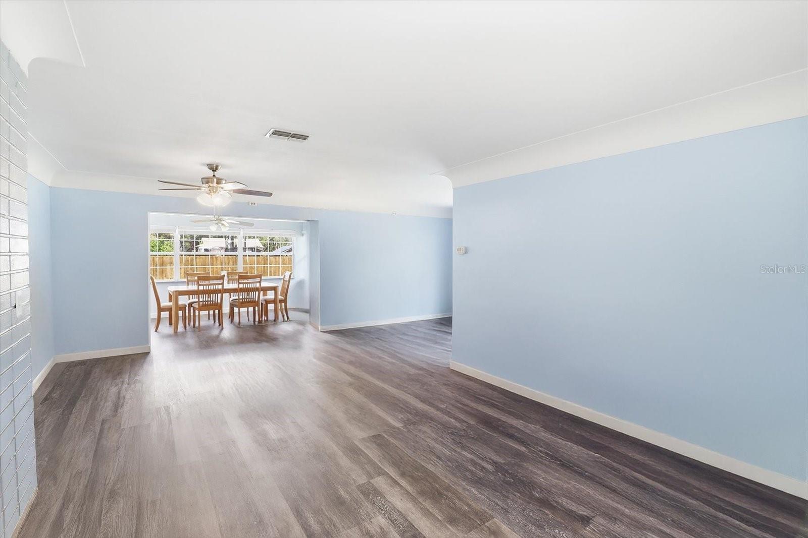 Image 14 of 51 For 9451 Green Bay Lane