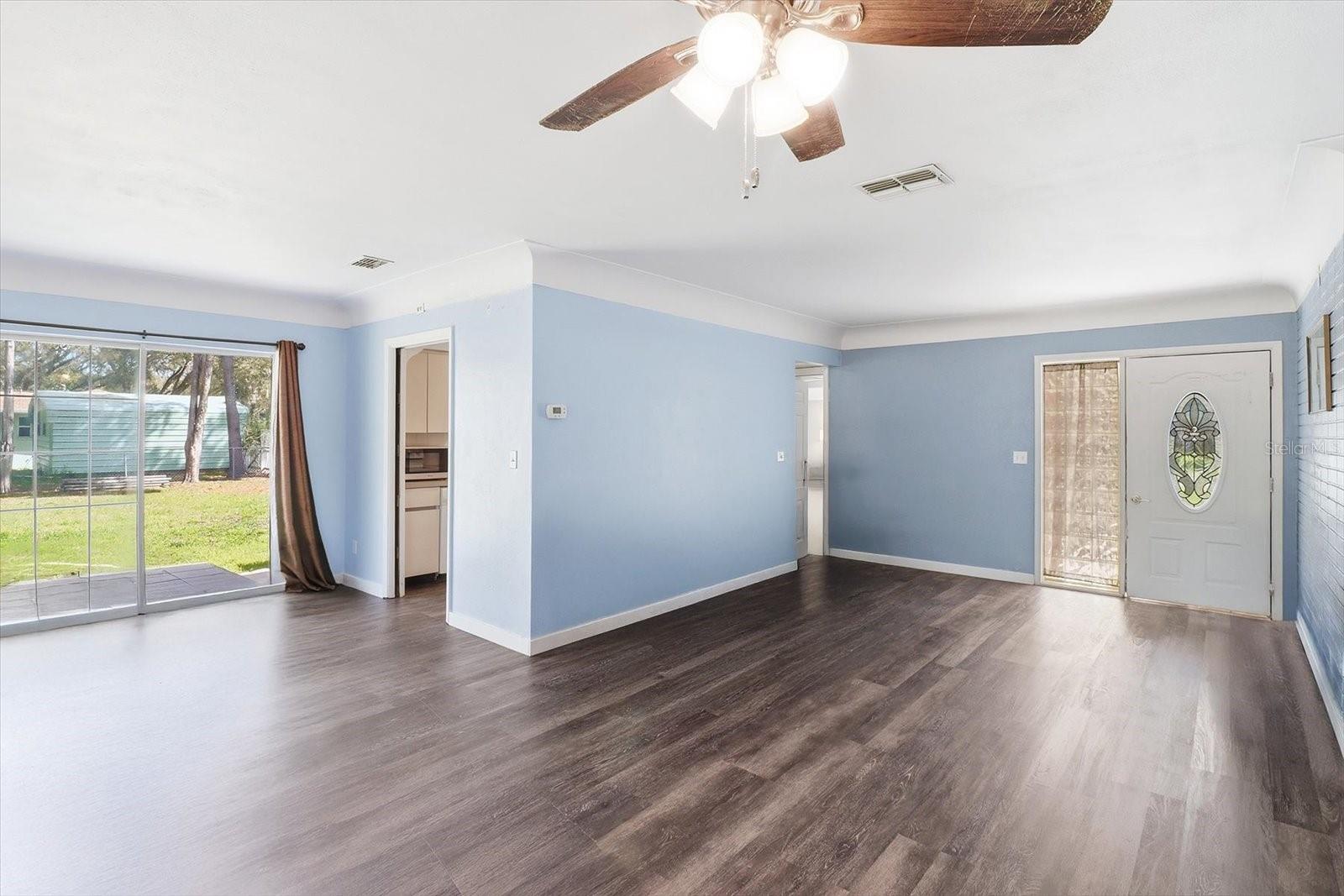 Image 19 of 51 For 9451 Green Bay Lane