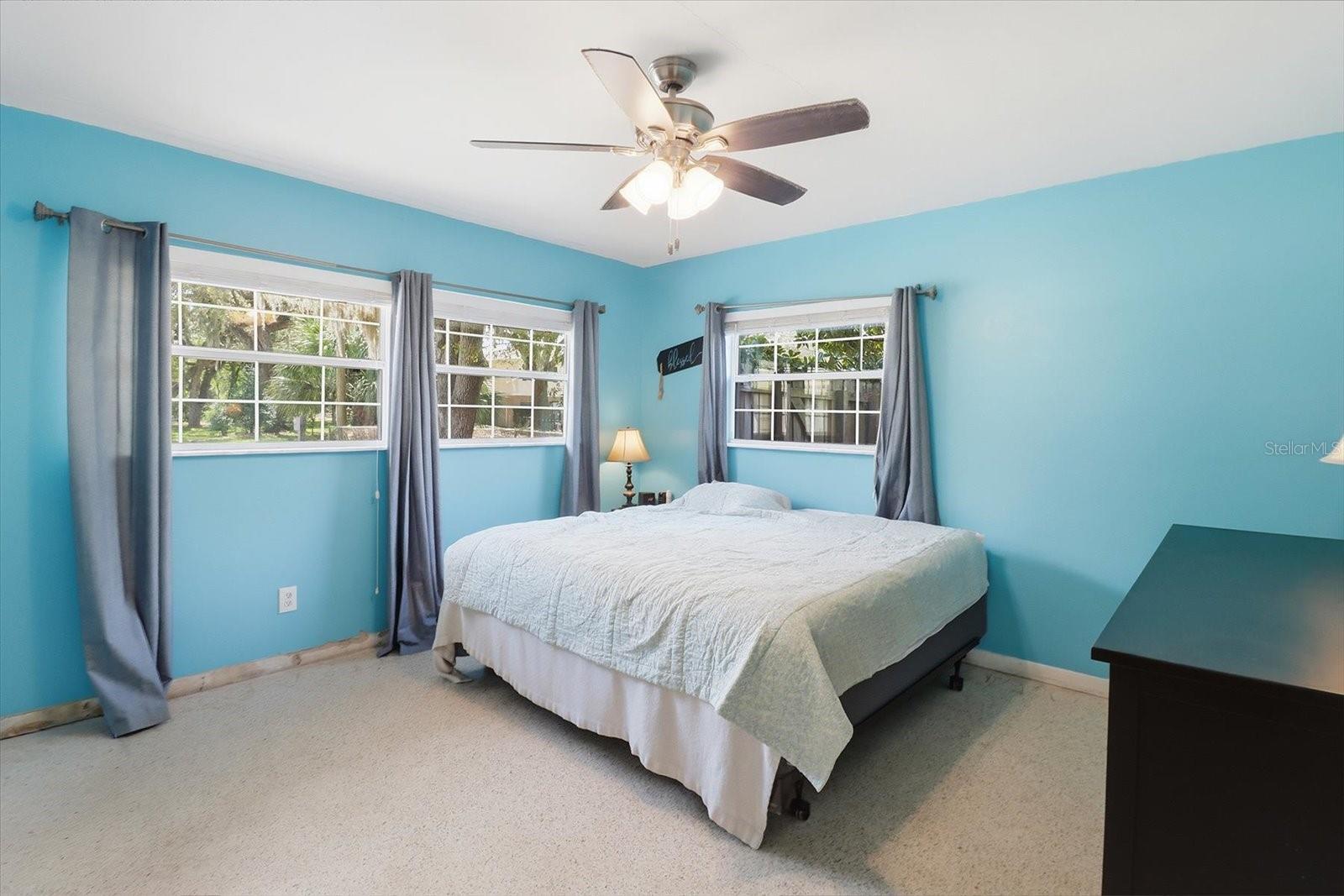 Image 26 of 51 For 9451 Green Bay Lane