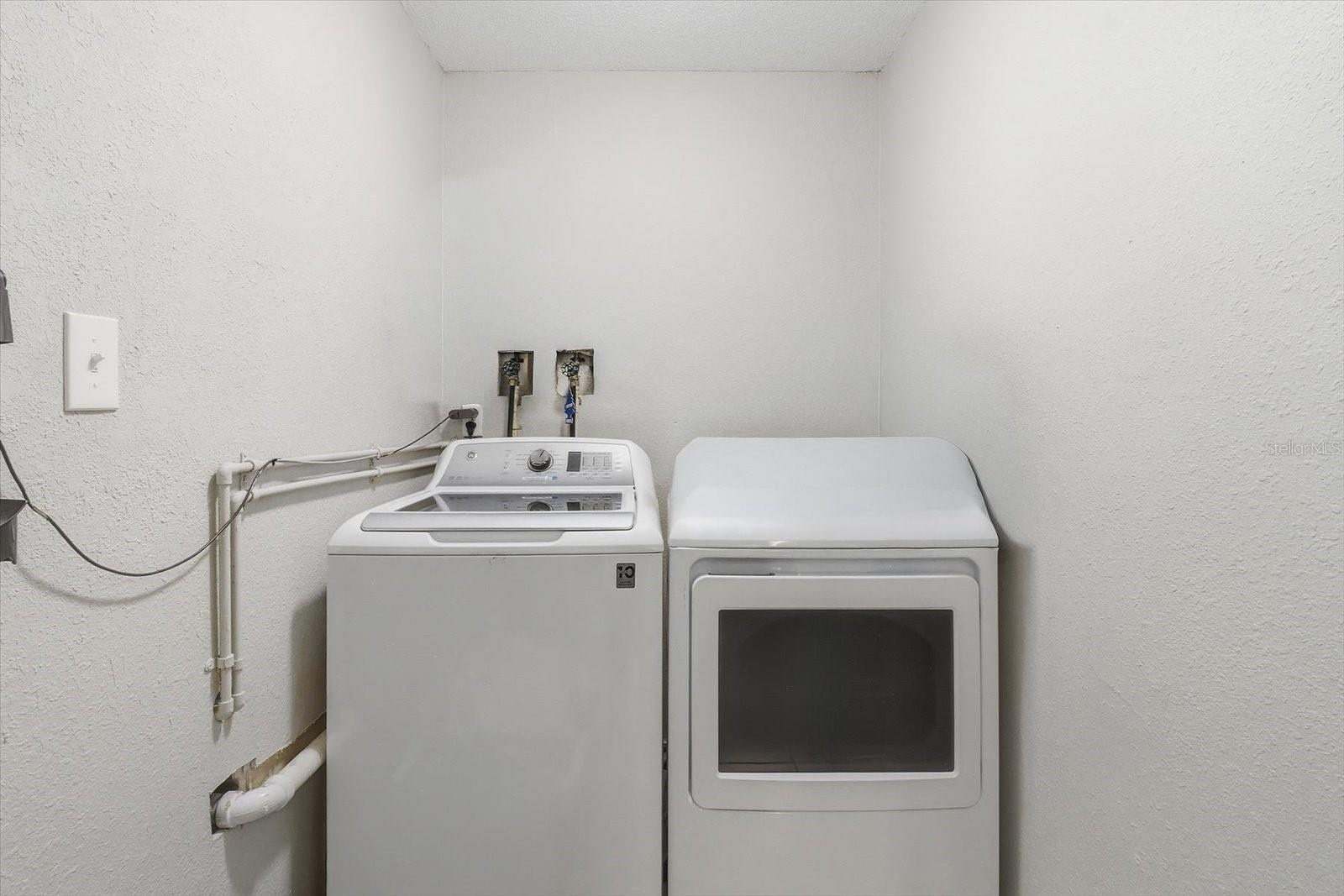 Image 36 of 51 For 9451 Green Bay Lane