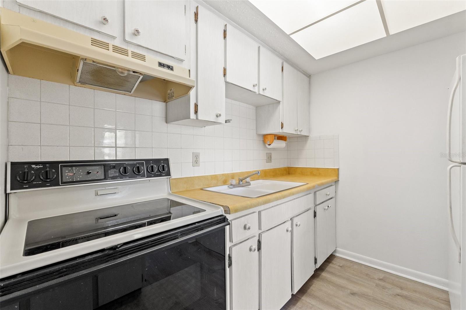 Image 6 of 16 For 11700 Park Boulevard 202