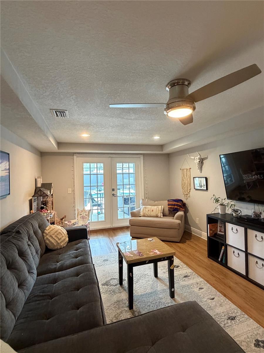 Image 4 of 11 For 2706 San Marco Place