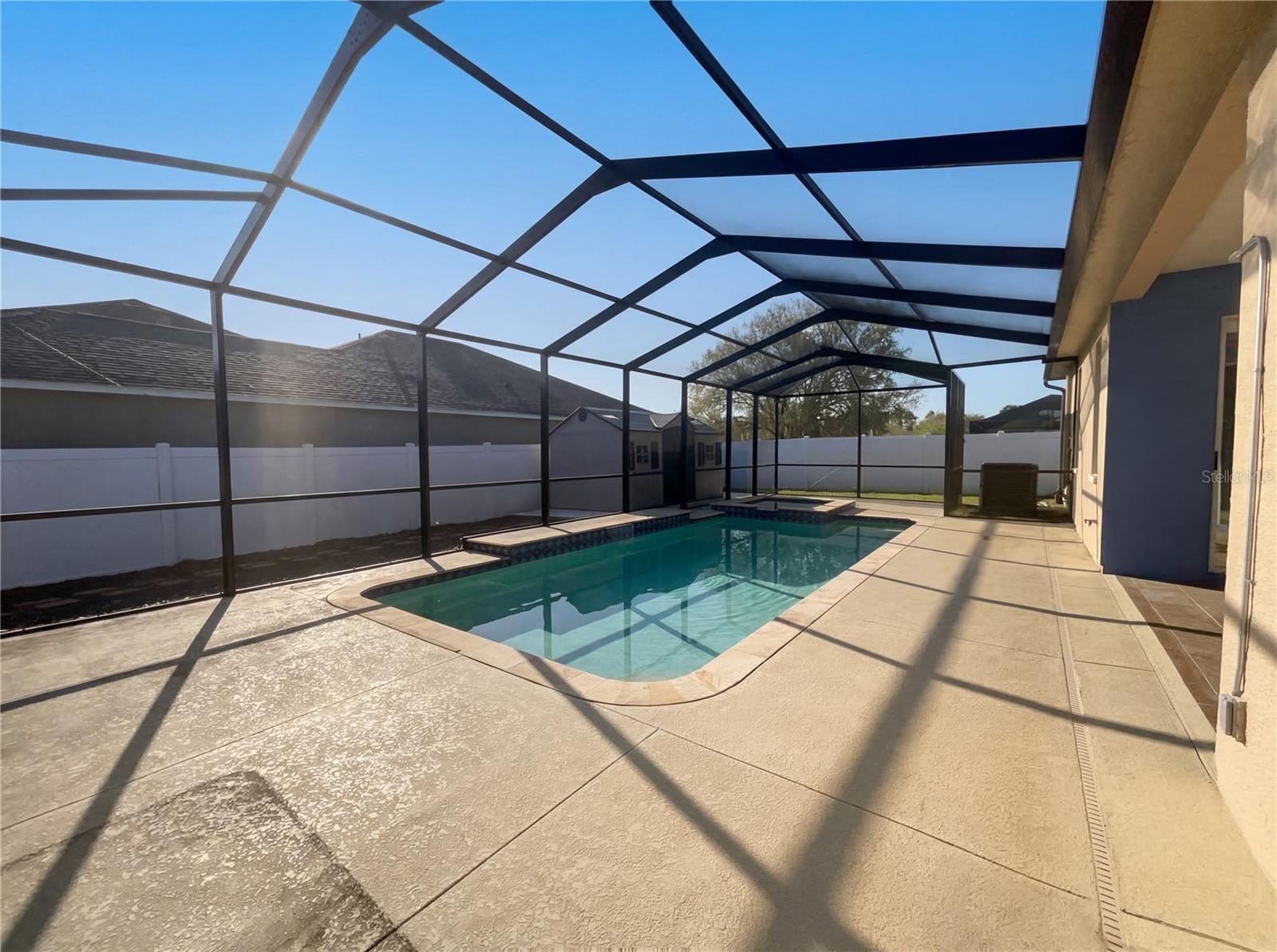 Image 23 of 25 For 2304 Hamlet Circle