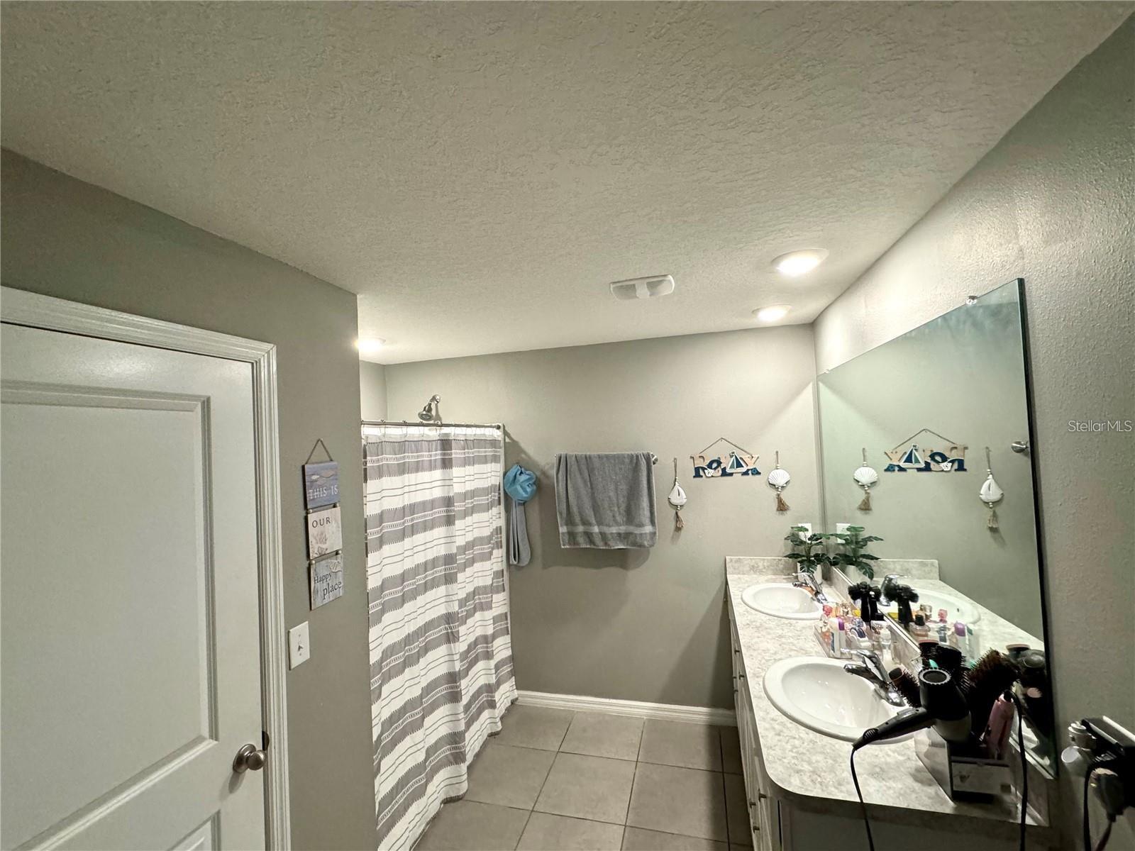 Image 12 of 18 For 7749 Broad Point Drive