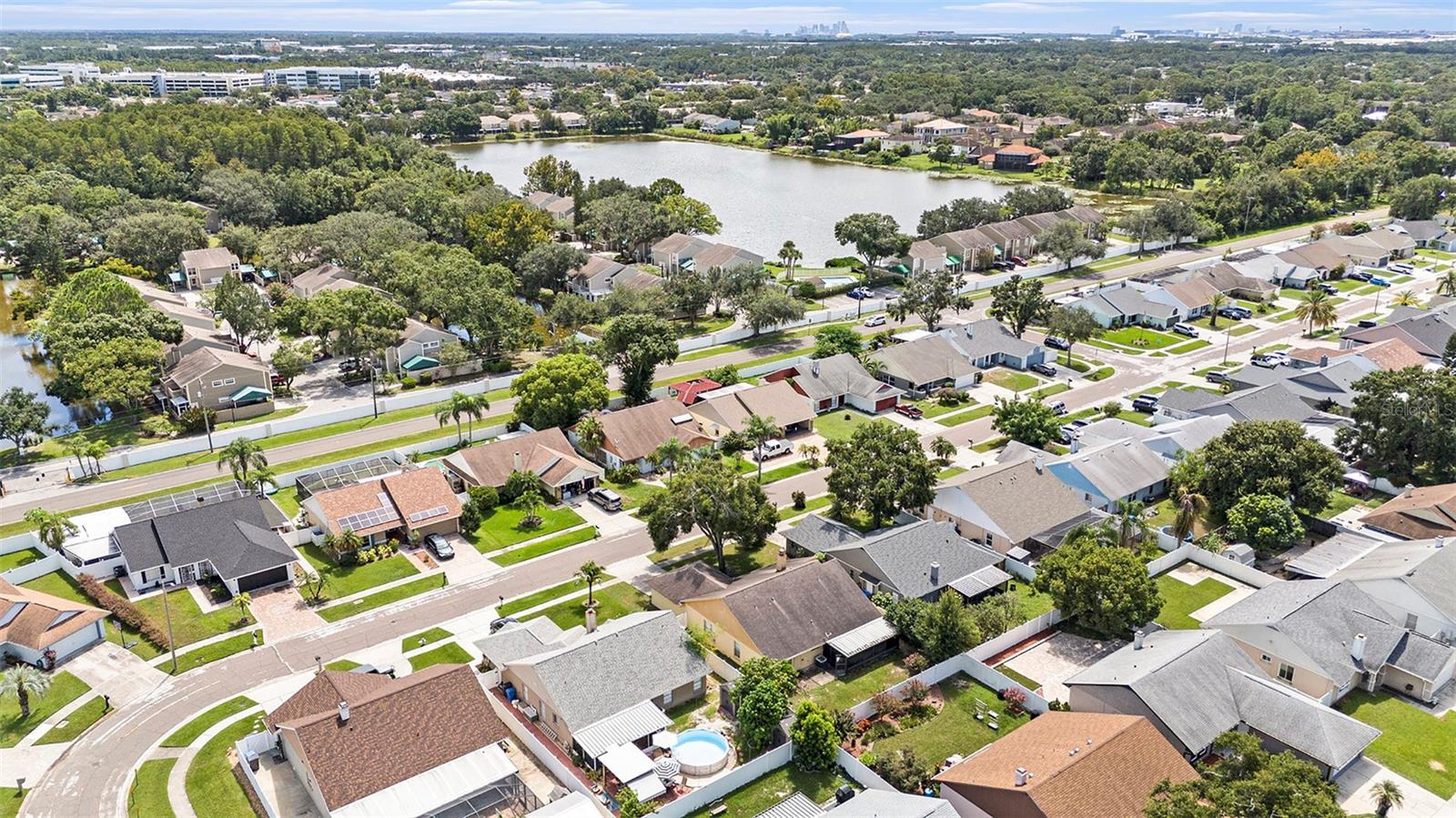 Listing photo id 25 for 7112 Hollowell Drive