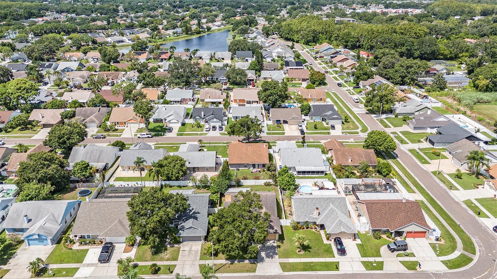 Listing photo id 30 for 7112 Hollowell Drive