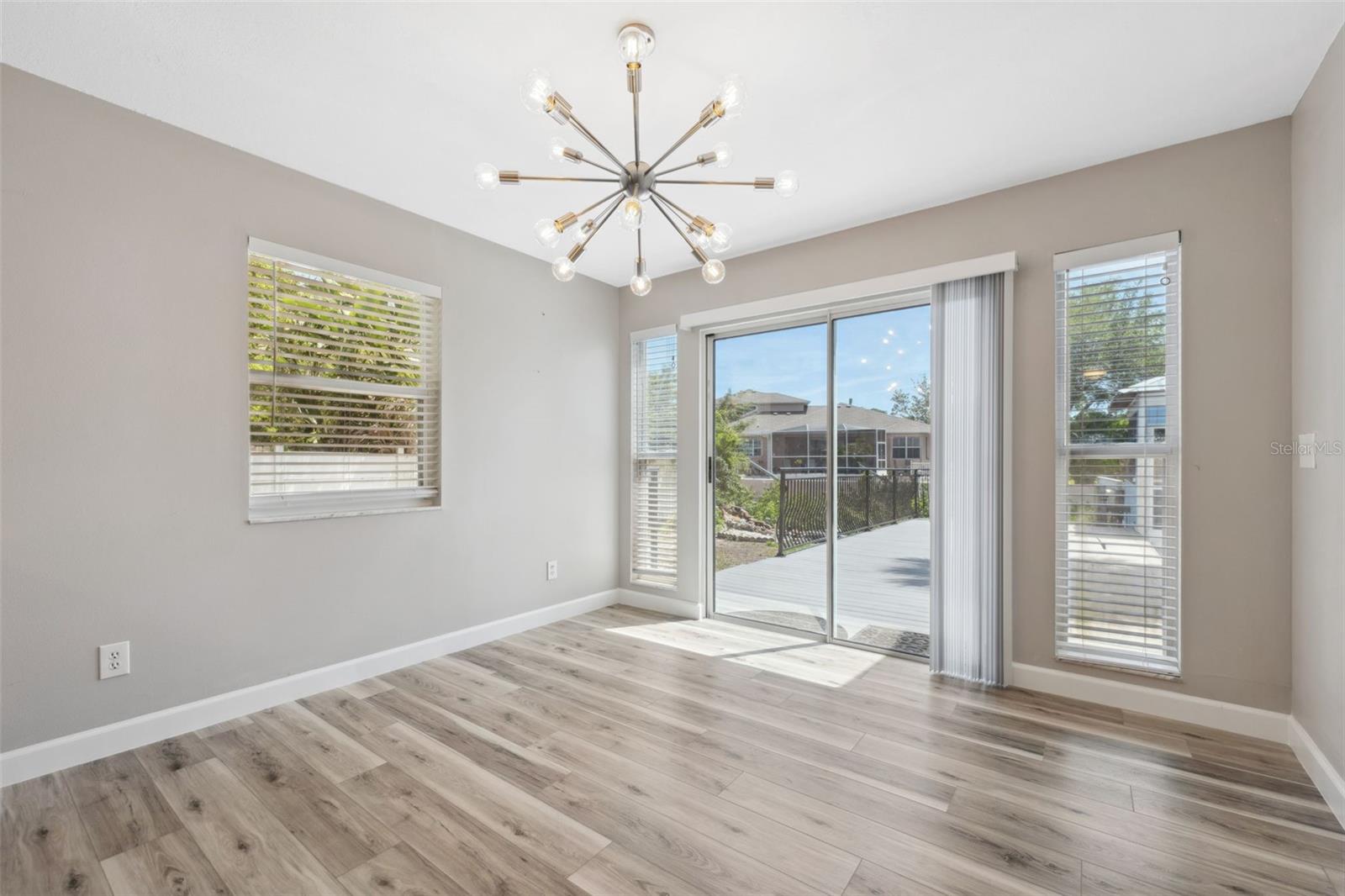 Image 25 of 53 For 428 Klosterman Road W