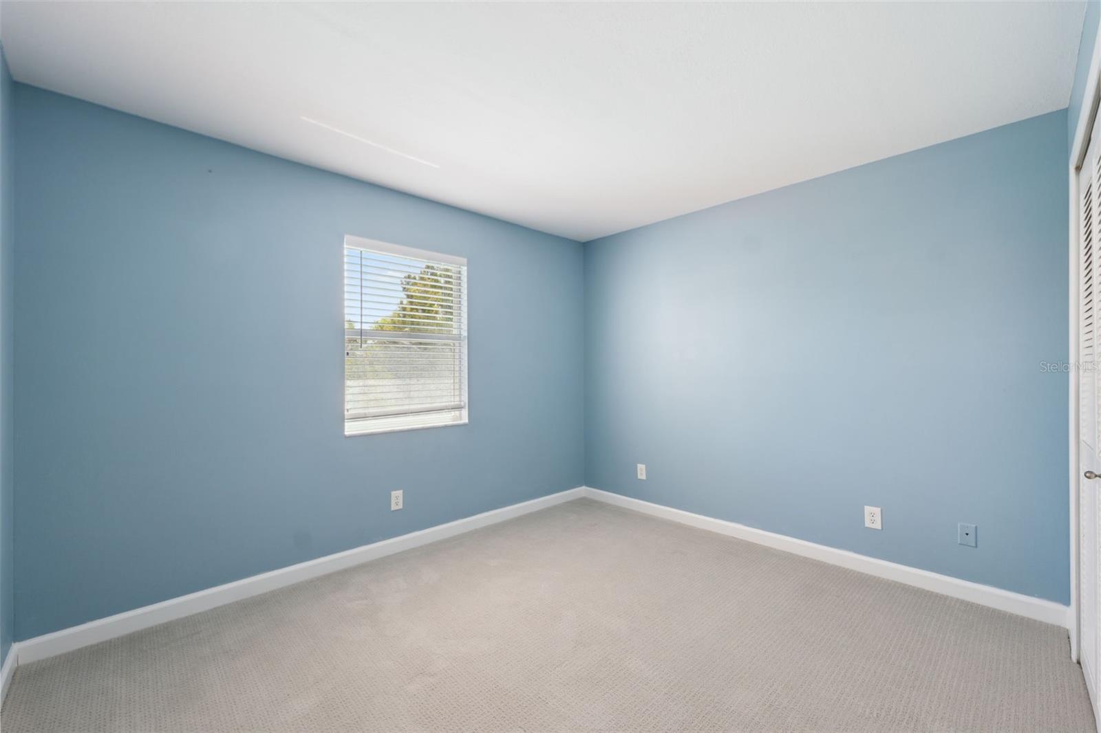 Image 34 of 53 For 428 Klosterman Road W