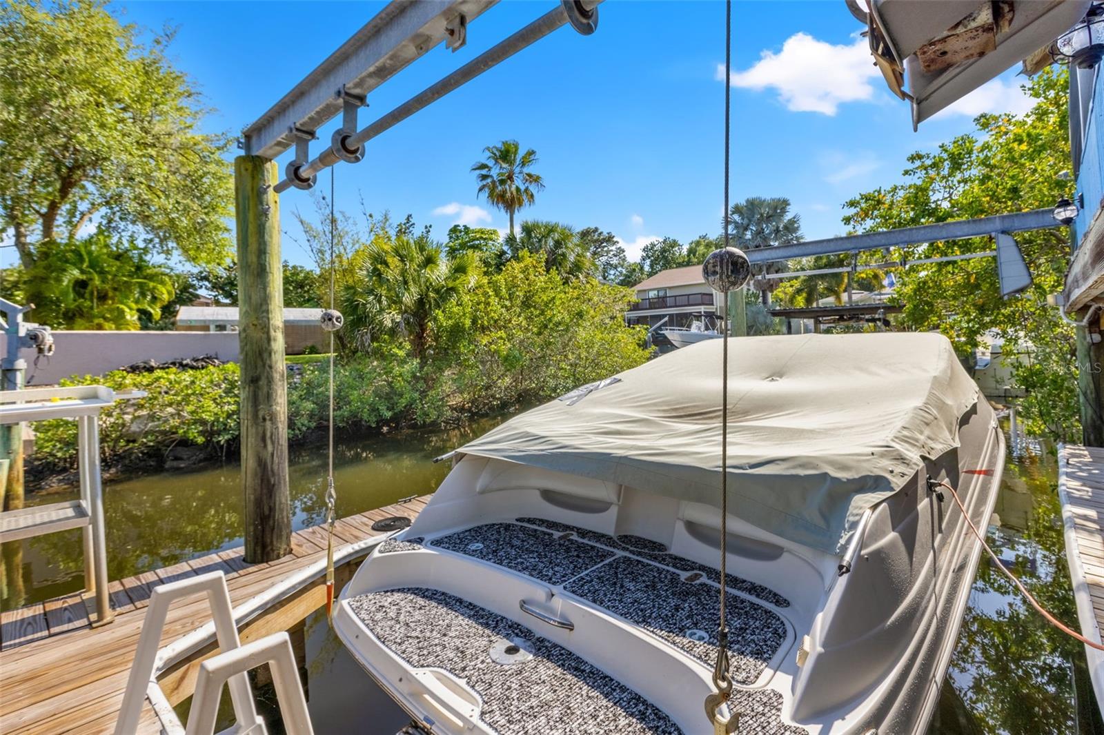 Image 4 of 53 For 428 Klosterman Road W