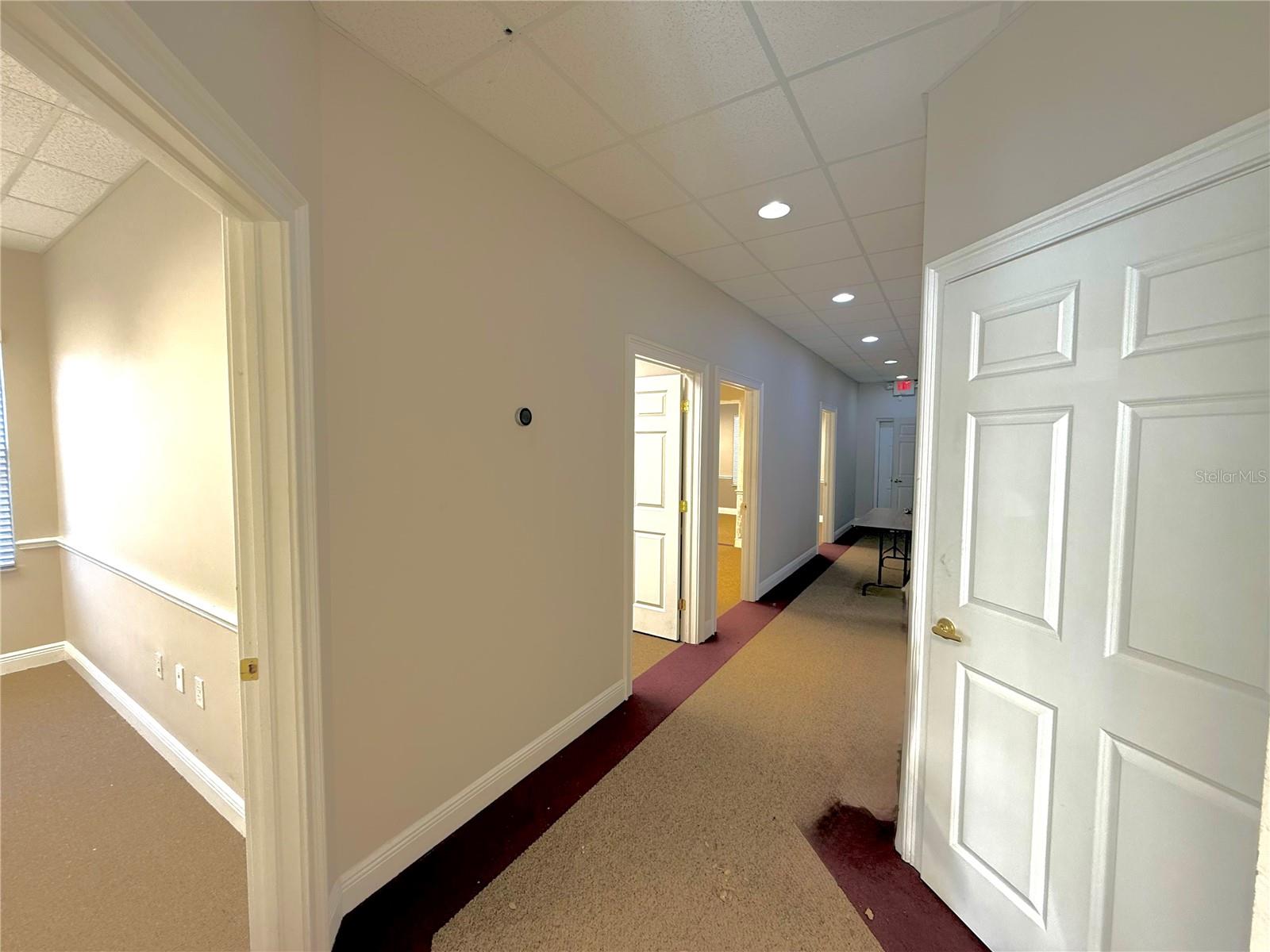 Image 8 of 30 For 1440 Bloomingdale Avenue