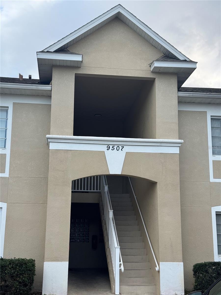 Details for 9507 Amberdale Court 201, RIVERVIEW, FL 33578