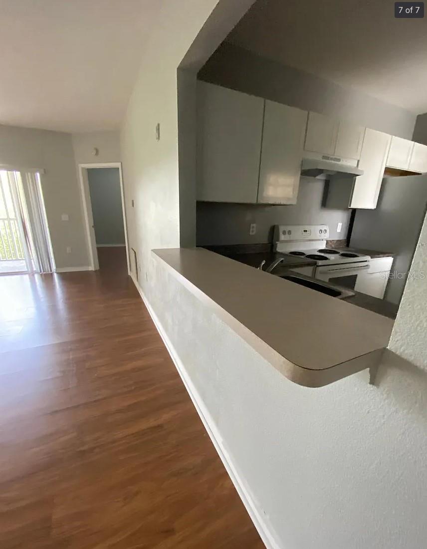 Image 2 of 7 For 9507 Amberdale Court 201