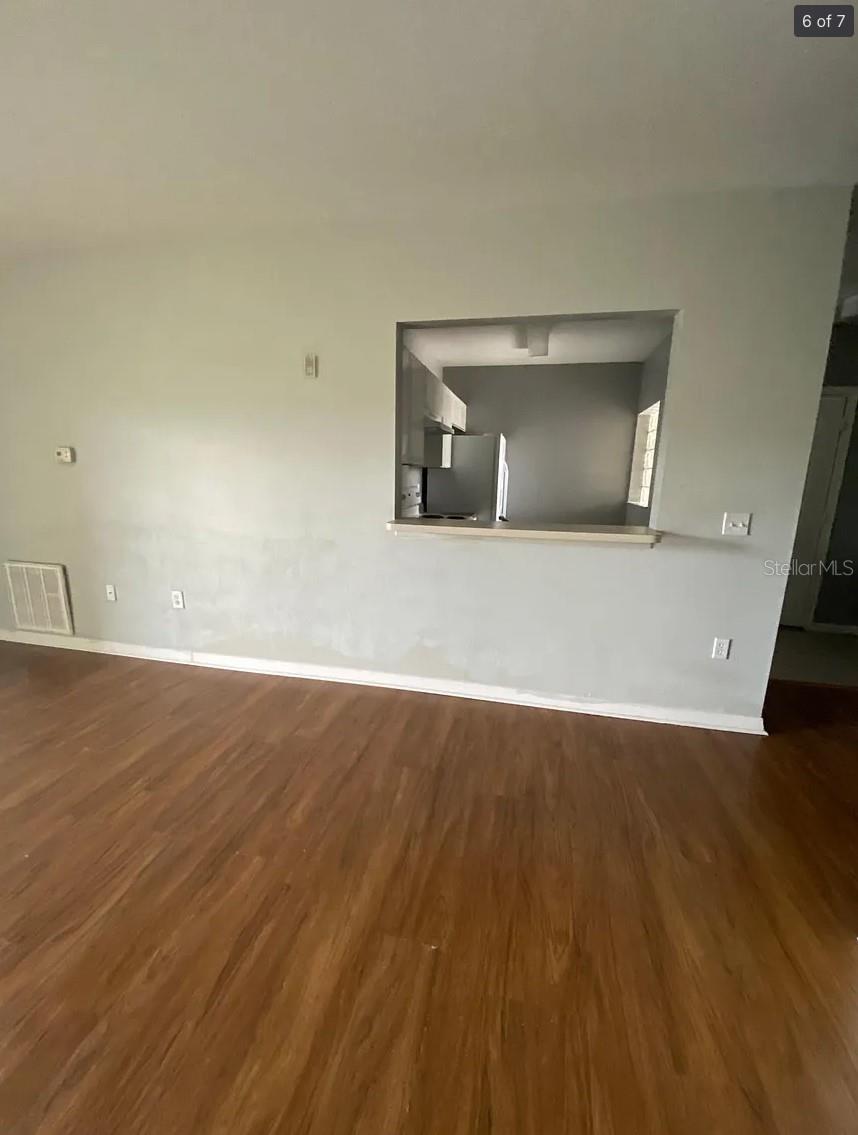 Image 3 of 7 For 9507 Amberdale Court 201